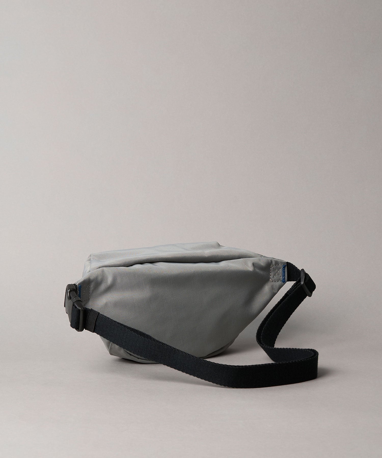 (M)【公式ショップ】 カルバンクライン クロスボディバッグ - ボールドロゴウエストバッグ Calvin Klein Jeans Accessory 4D3116G カルバン・クライン バッグ ボディバッグ・ウエストポーチ グレー
