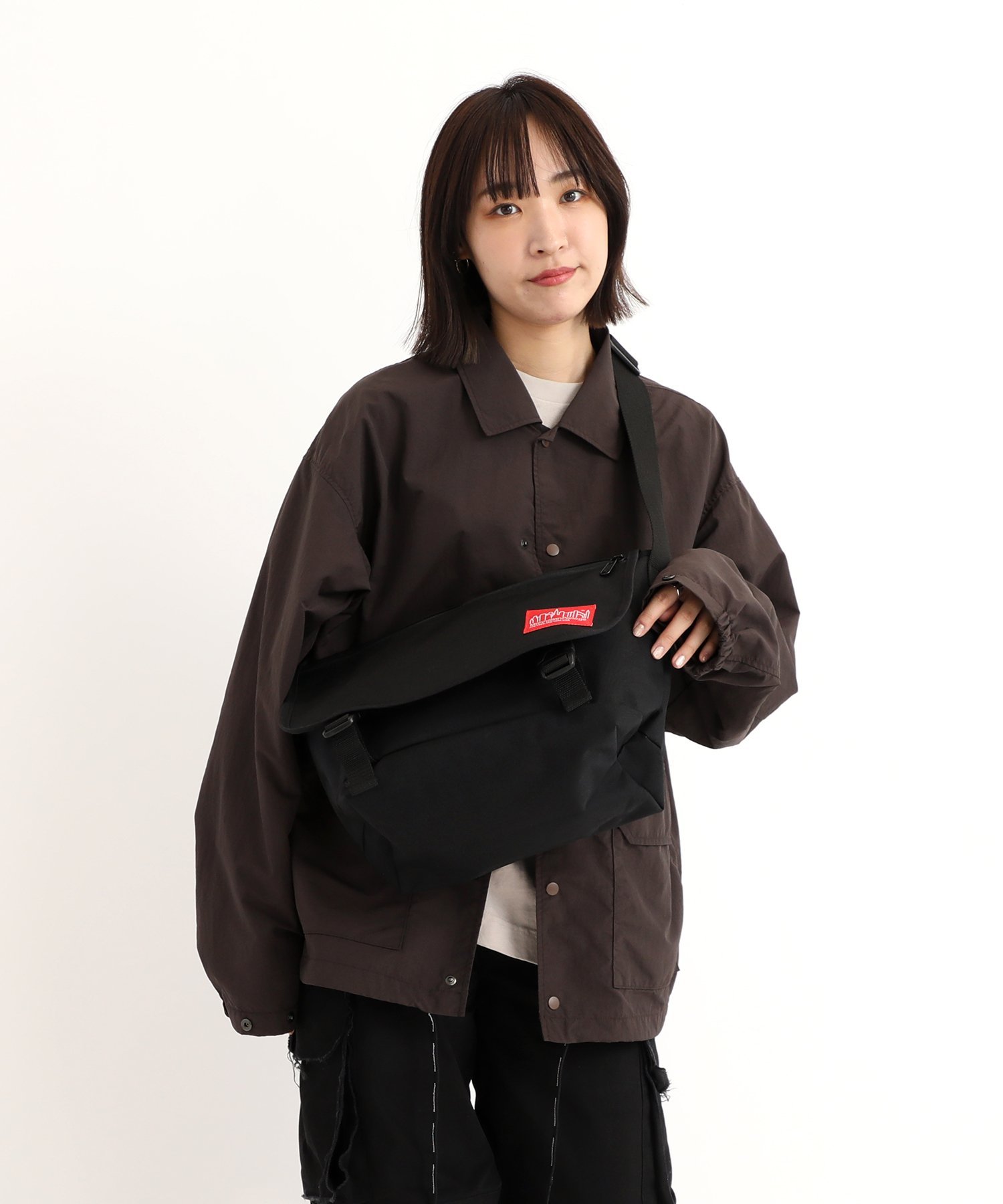 Manhattan Portage 1606JRFZP NY Messenger Bag JR Flap Zipper Pocket マンハッタンポーテージ バッグ メッセンジャーバッグ ブラック