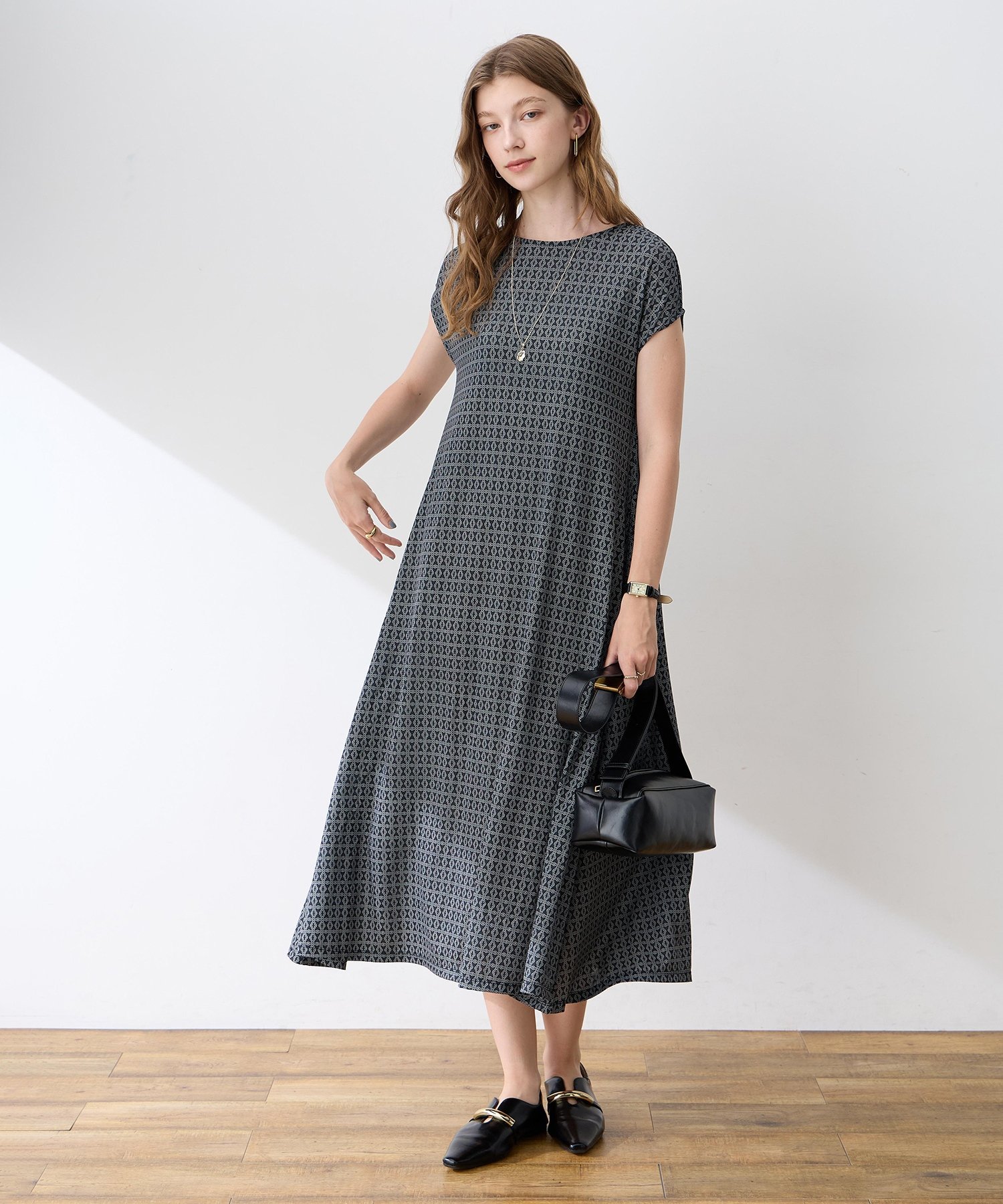 LE SOUK HOLIDAY ストレッチリネンライクプリントワンピース【接触冷感・UVカット】 ルスークホリデー ワンピース・ドレス ワンピース ネイビー ブラック