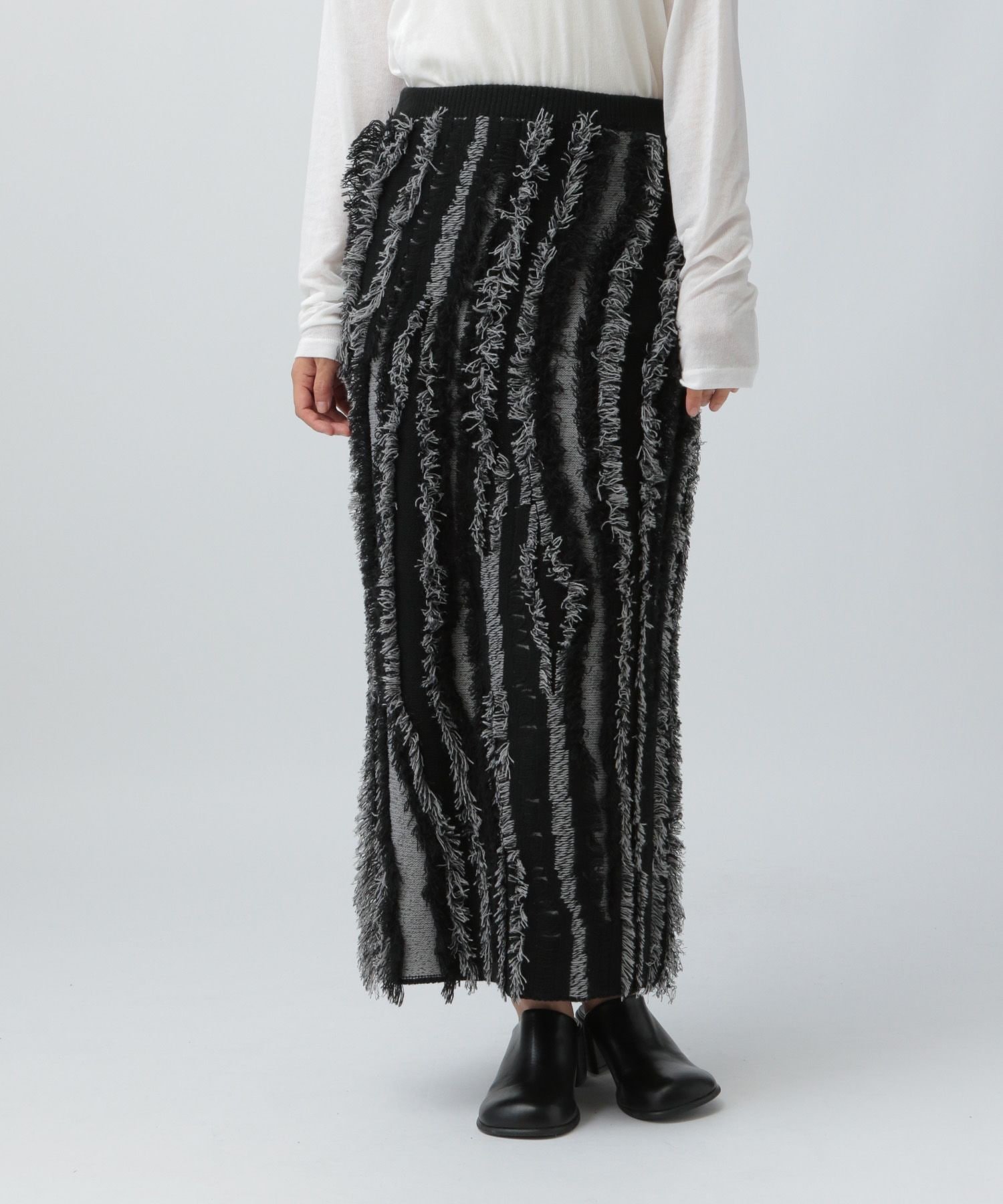 LEPSIM 7ゲージフリンジニットスカート レプシィム スカート ロング・マキシスカート ホワイト ブラッ..