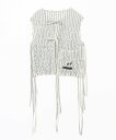 MEGMIURA（メグミウラ）MEGMIURA WARDROBE/(U)Shirring stripe giletシャーリング刺繍を施し、その後熱でプリーツをかけ、刺繍糸を溶かして仕上げた、プリーツ技術を駆使したジレ。先染めのストライプ素材を使用し、フロントと脇部分は繊細な紐で構成され、多彩な着こなしを楽しめます。型番：MMWD24SSCA2401-Blu-F KT1031【採寸】サイズ着丈バスト肩幅F46cm(胸囲)37cm32cm商品のサイズについて【商品詳細】日本素材：Polyester100%サイズ：F手洗い可※画面上と実物では多少色具合が異なって見える場合もございます。ご了承ください。商品のカラーについて 【予約商品について】 ※「先行予約販売中」「予約販売中」をご注文の際は予約商品についてをご確認ください。MEGMIURA（メグミウラ）MEGMIURA WARDROBE/(U)Shirring stripe giletシャーリング刺繍を施し、その後熱でプリーツをかけ、刺繍糸を溶かして仕上げた、プリーツ技術を駆使したジレ。先染めのストライプ素材を使用し、フロントと脇部分は繊細な紐で構成され、多彩な着こなしを楽しめます。型番：MMWD24SSCA2401-Blu-F KT1031【採寸】サイズ着丈バスト肩幅F46cm(胸囲)37cm32cm商品のサイズについて【商品詳細】日本素材：Polyester100%サイズ：F手洗い可※画面上と実物では多少色具合が異なって見える場合もございます。ご了承ください。商品のカラーについて 【予約商品について】 ※「先行予約販売中」「予約販売中」をご注文の際は予約商品についてをご確認ください。■重要なお知らせ※ 当店では、ギフト配送サービス及びラッピングサービスを行っておりません。ご注文者様とお届け先が違う場合でも、タグ（値札）付「納品書 兼 返品連絡票」同梱の状態でお送り致しますのでご了承ください。 ラッピング・ギフト配送について※ 2点以上ご購入の場合、全ての商品が揃い次第一括でのお届けとなります。お届け予定日の異なる商品をお買い上げの場合はご注意下さい。お急ぎの商品がございましたら分けてご購入いただきますようお願い致します。発送について ※ 買い物カートに入れるだけでは在庫確保されませんのでお早めに購入手続きをしてください。当店では在庫を複数サイトで共有しているため、同時にご注文があった場合、売切れとなってしまう事がございます。お手数ですが、ご注文後に当店からお送りする「ご注文内容の確認メール」をご確認ください。ご注文の確定について ※ Rakuten Fashionの商品ページに記載しているメーカー希望小売価格は、楽天市場「商品価格ナビ」に登録されている価格に準じています。 商品の価格についてMEGMIURAMEGMIURAのベスト・ジレトップスご注文・お届けについて発送ガイドラッピンググッズ3,980円以上送料無料ご利用ガイド