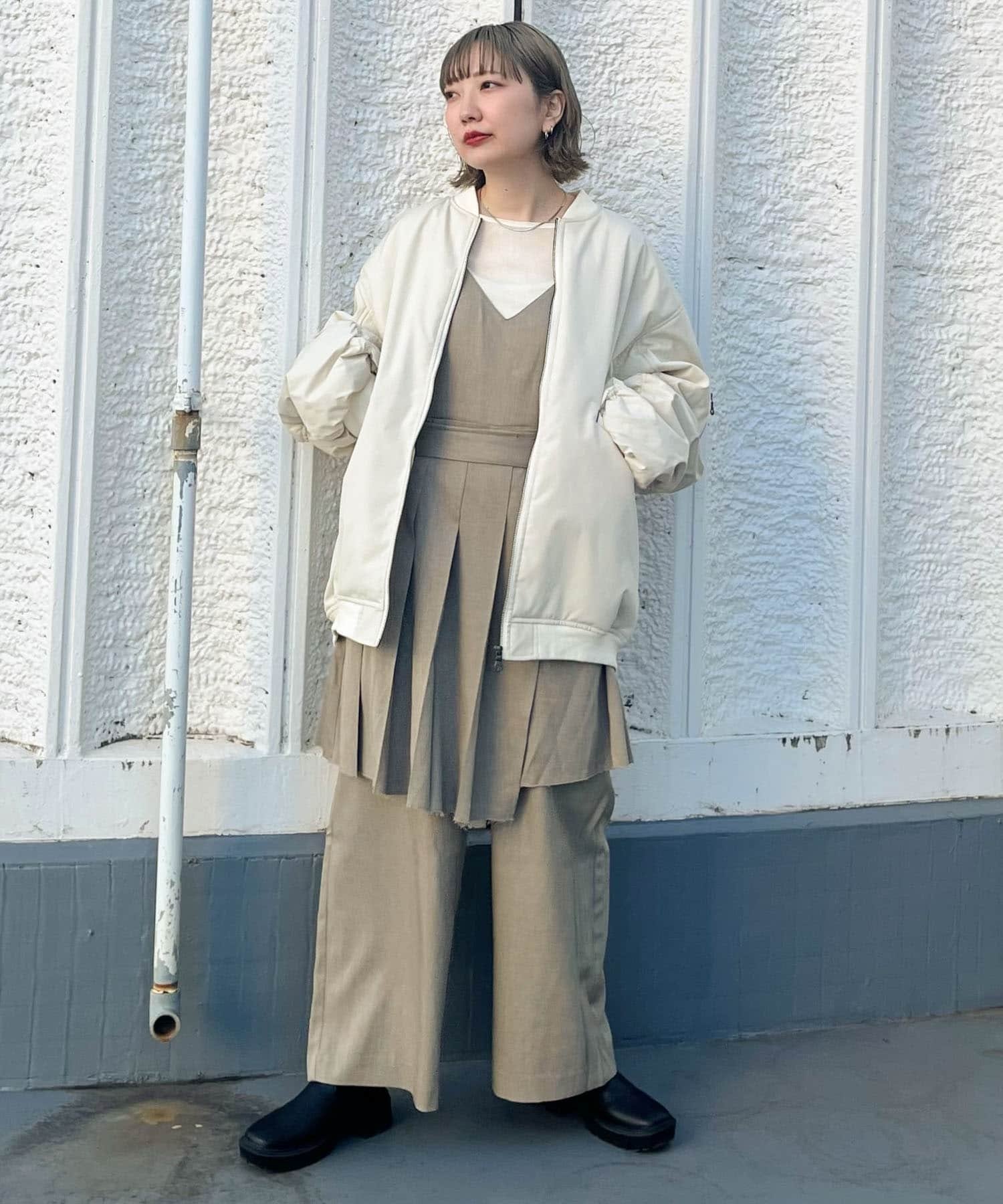 【SALE／50%OFF】KBF プリーツスカートSETサロペット ケービーエフ オールインワン・オーバーオール オ..