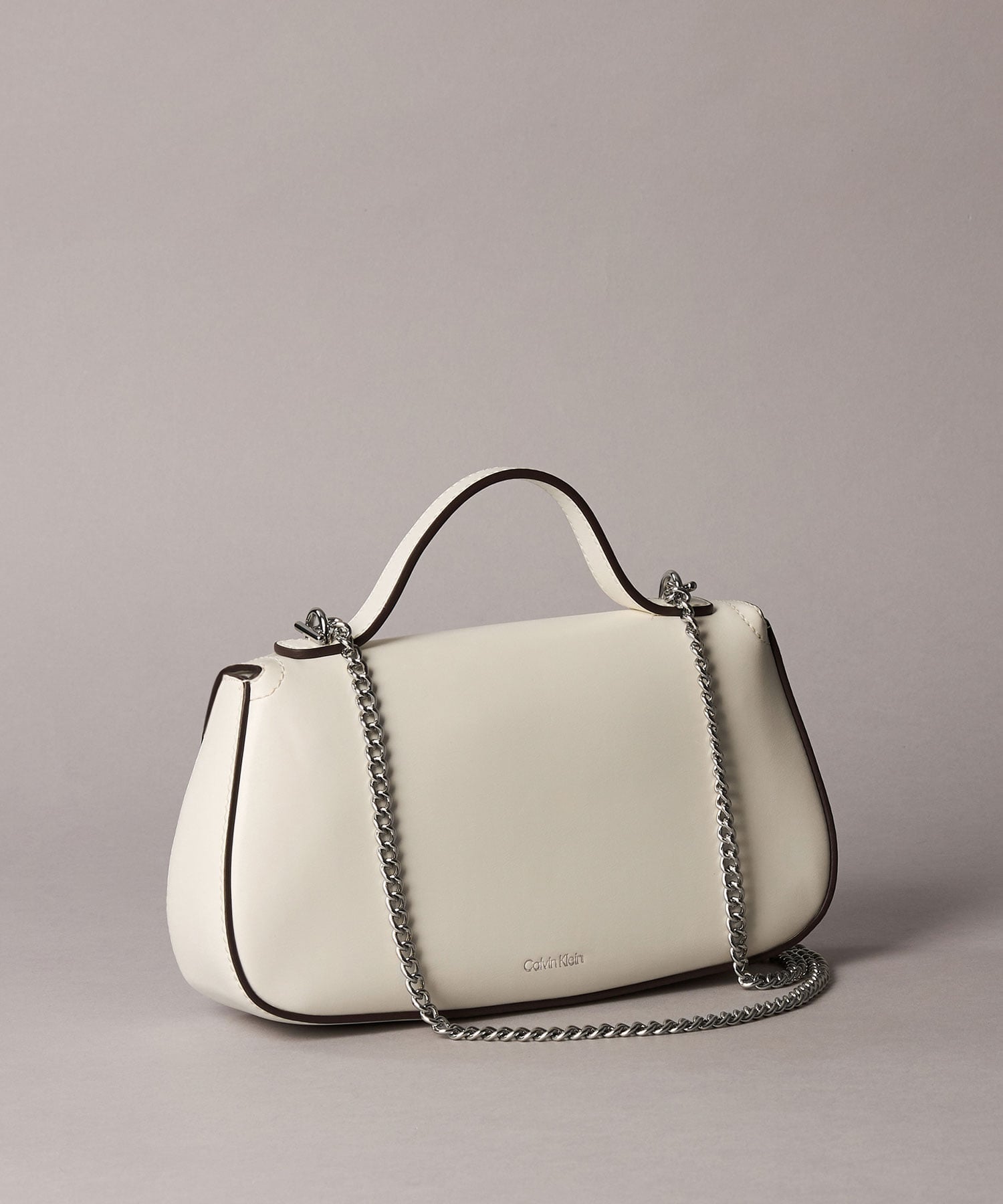 【SALE／50%OFF】Calvin Klein (W)【公式ショップ】 カルバンクライン チェーンストラップ付ショルダーバッグ カルバン・クライン バッグ ショルダーバッグ ホワイト【送料無料】