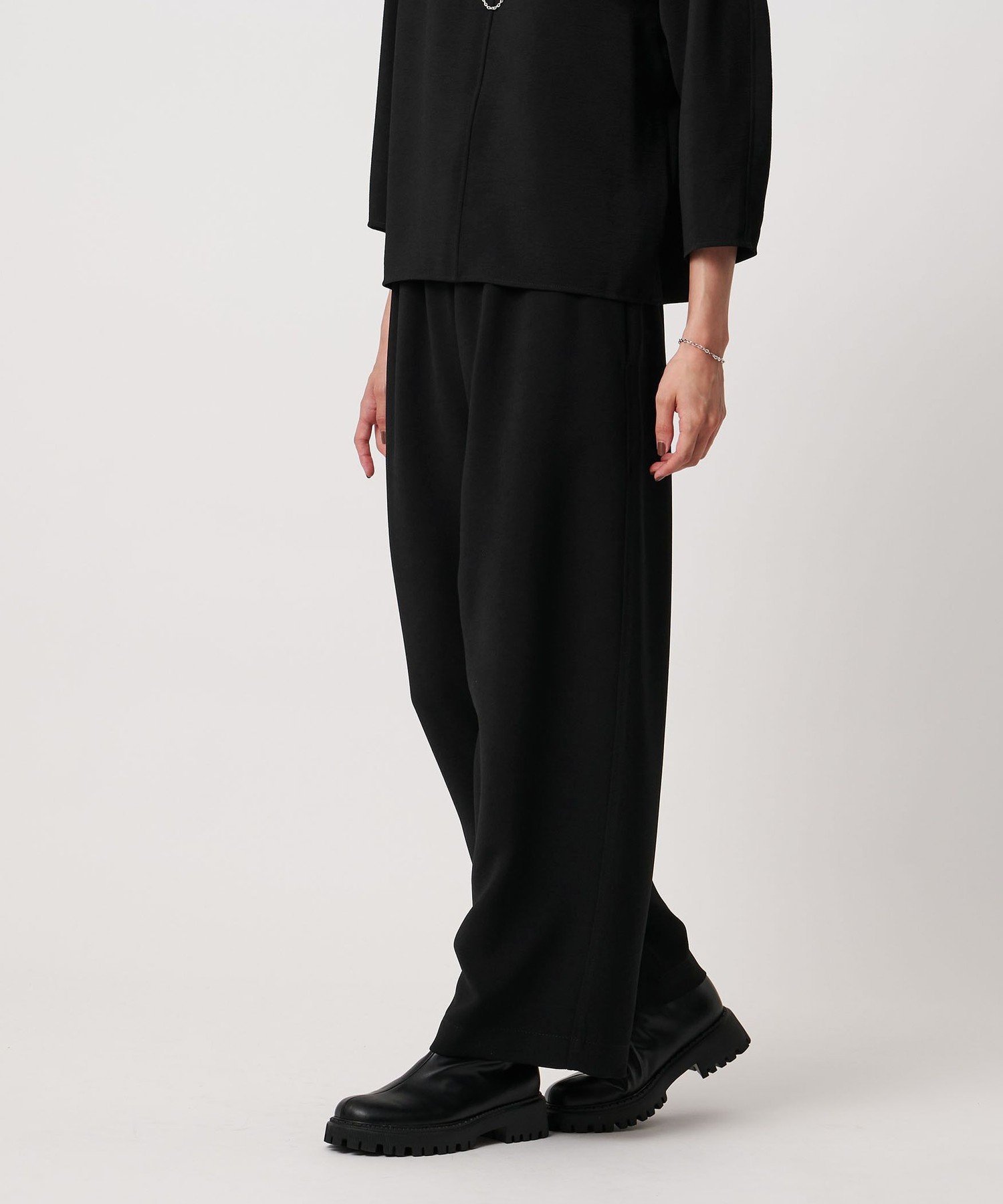【SALE／60%OFF】UNITED ARROWS COMFY ストレート イージーパンツ -吸水速乾 UVカット ウォッシャブル- ユナイテッドアローズ パンツ その他のパンツ ブラック レッド【送料無料】