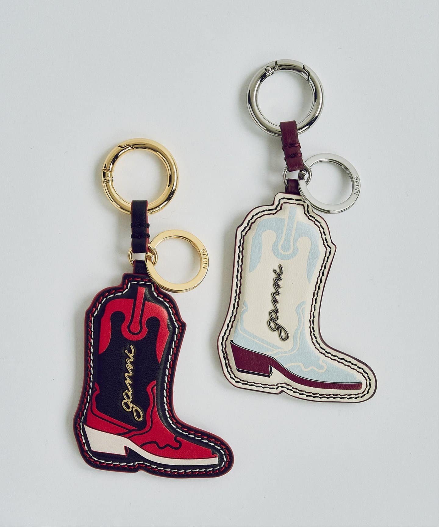 U by SPICK&SPAN GANNI / ガニー Ganni Western Boot Keyring ユーバイスピックアンドスパン 財布・ポーチ・ケース その他の財布・ポーチ・ケース ブルー レッド【送料無料】