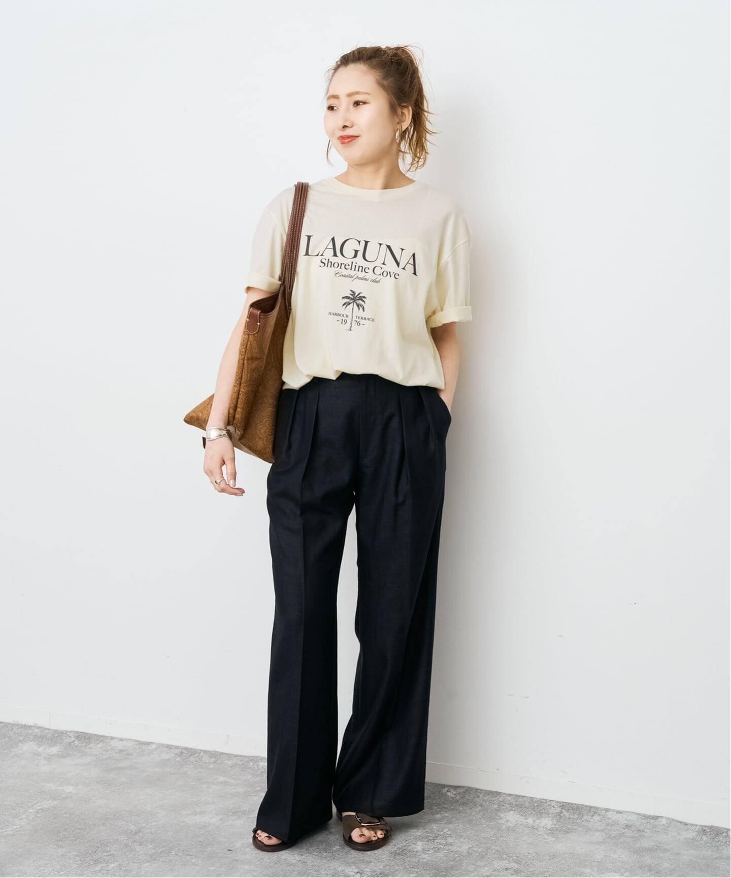 Spick & Span パームツリーTシャツ スピックアンドスパン トップス カットソー・Tシャツ ブラウン ベージュ