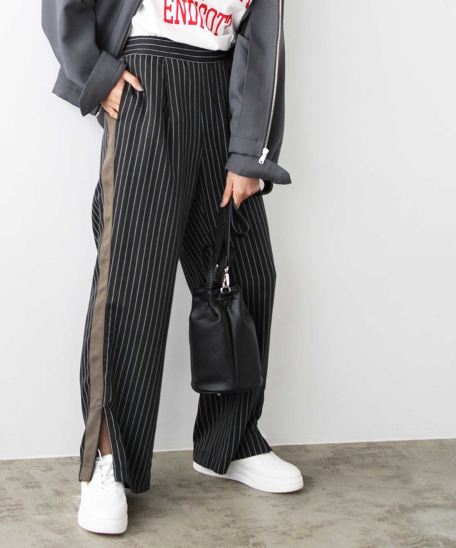 【SALE／65%OFF】GeeRA サイドライン裾スリットパンツ ジーラ パンツ その他のパンツ ネイビー ブラック