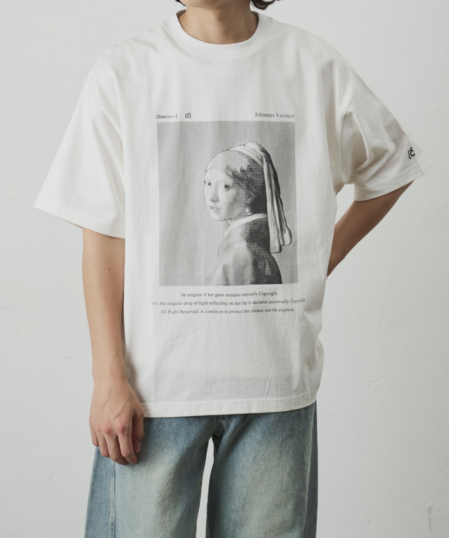 【ConVenir】フェルメールTシャツ コロニー トゥーワンスリーナイン トップス カットソー・Tシャツ ブラック ホワイト