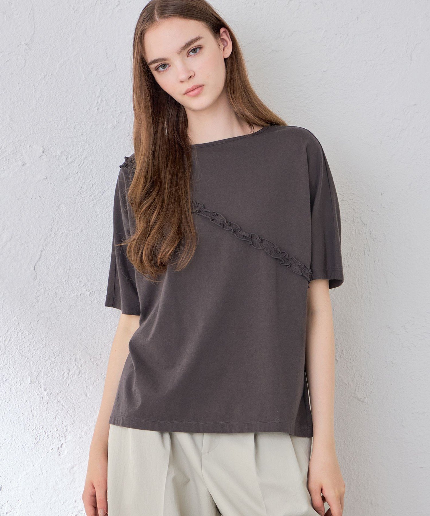 ソフトウォッシュTシャツ マッキントッシュ ロンドン トップス その他のトップス ブラウン ホワイト