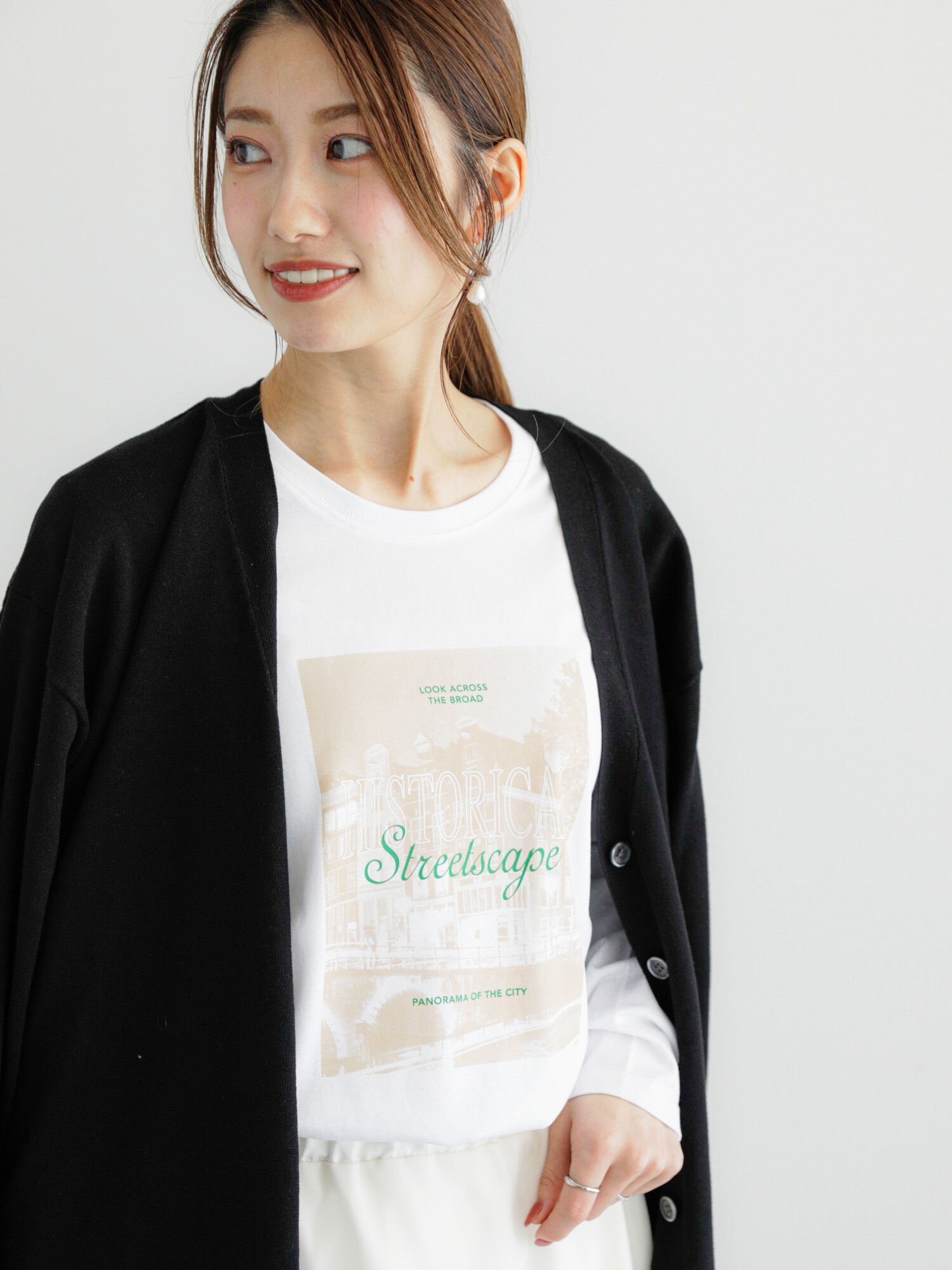 【SALE／28%OFF】Te chichi フォトプリントロンTee テチチ トップス カットソー・Tシャツ ホワイト ベージュ ブラックのサムネイル