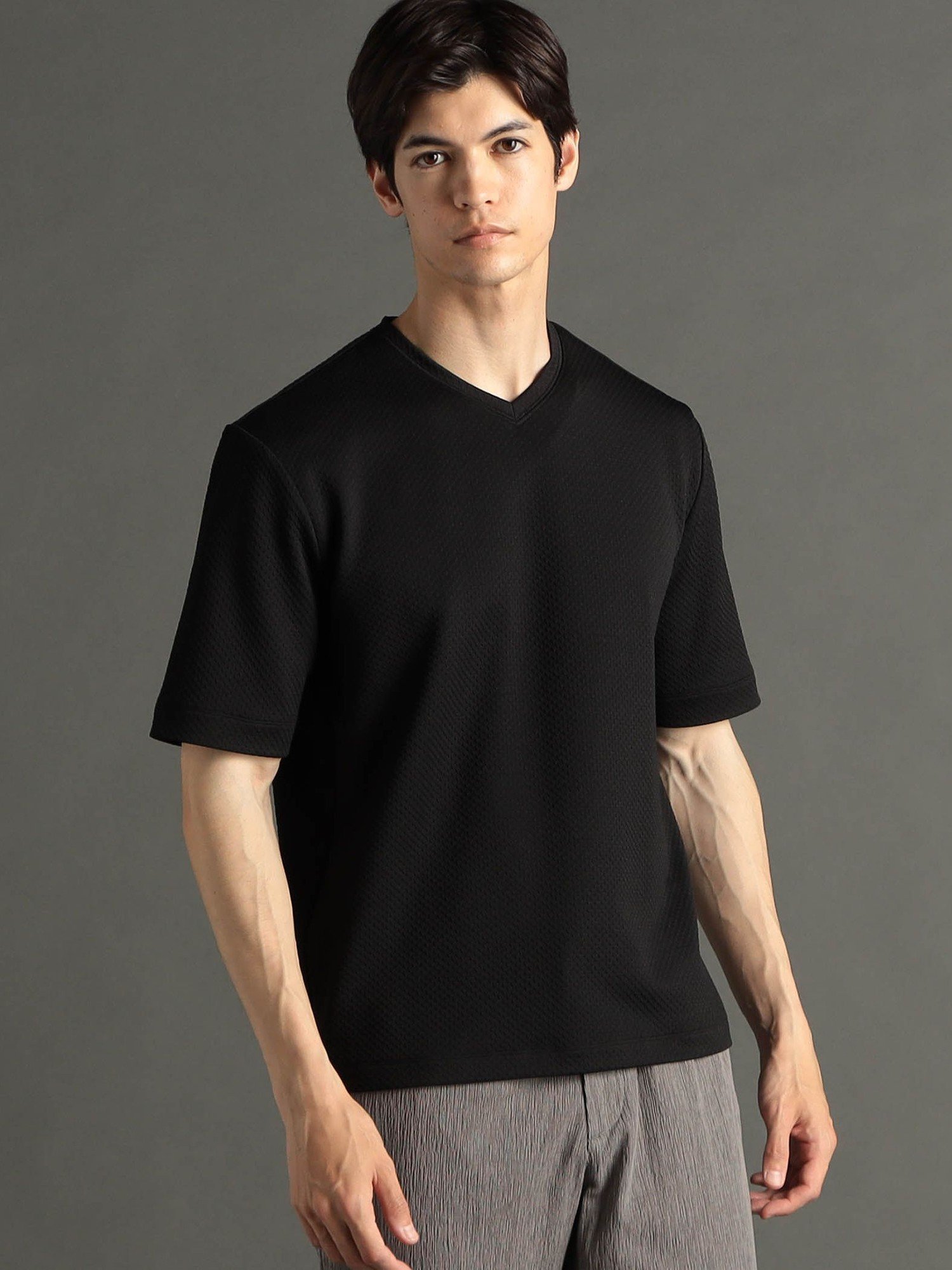 MONSIEUR NICOLE グラフィックジャカード VネックレギュラーフィットTシャツ ニコル トップス カットソー・Tシャツ ホワイト グレー ブラック
