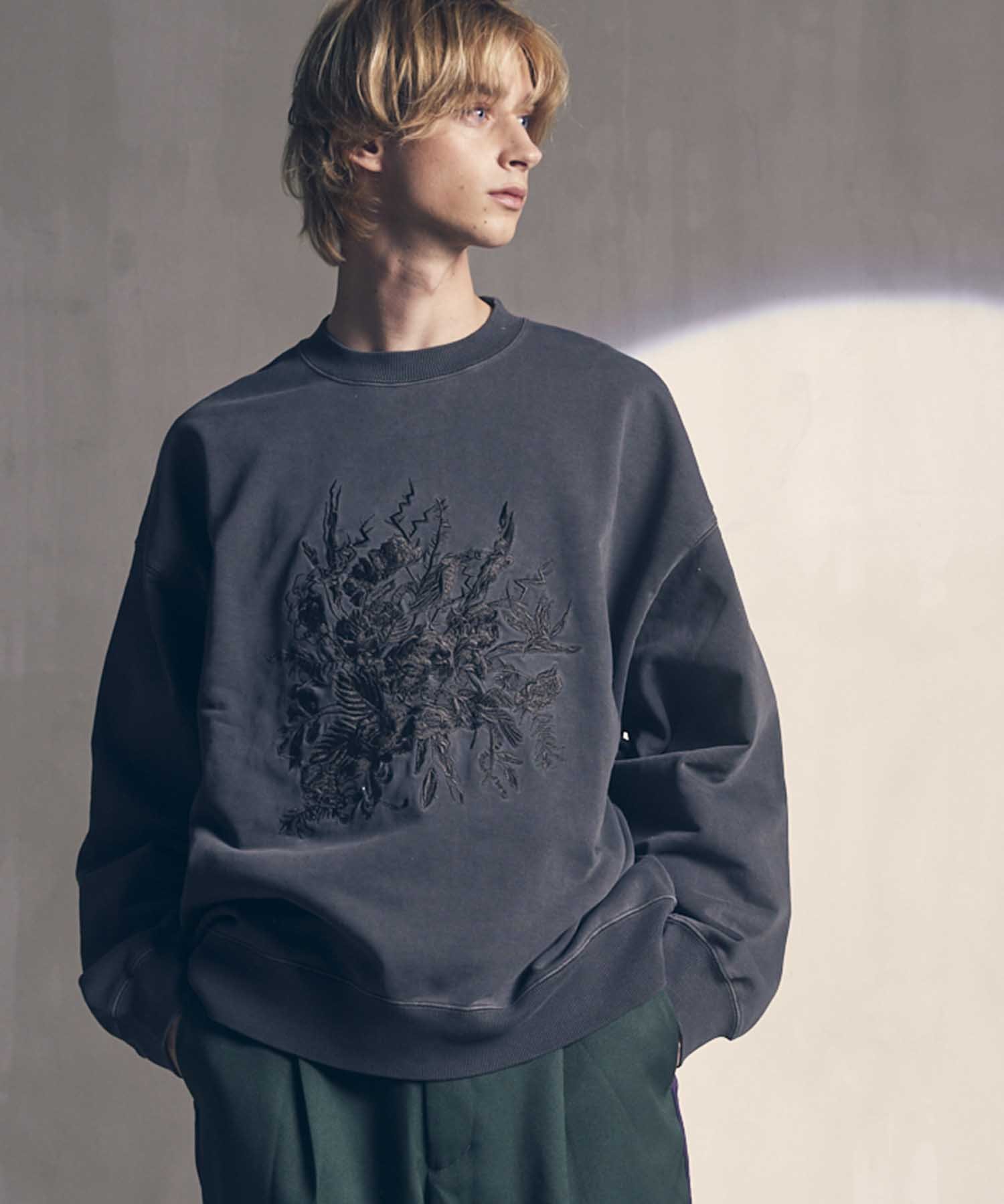 MAISON SPECIAL Flower Embroidery Heavy-Weight Pigment Sweat Prime-Over Crew Neck Pullover メゾン..