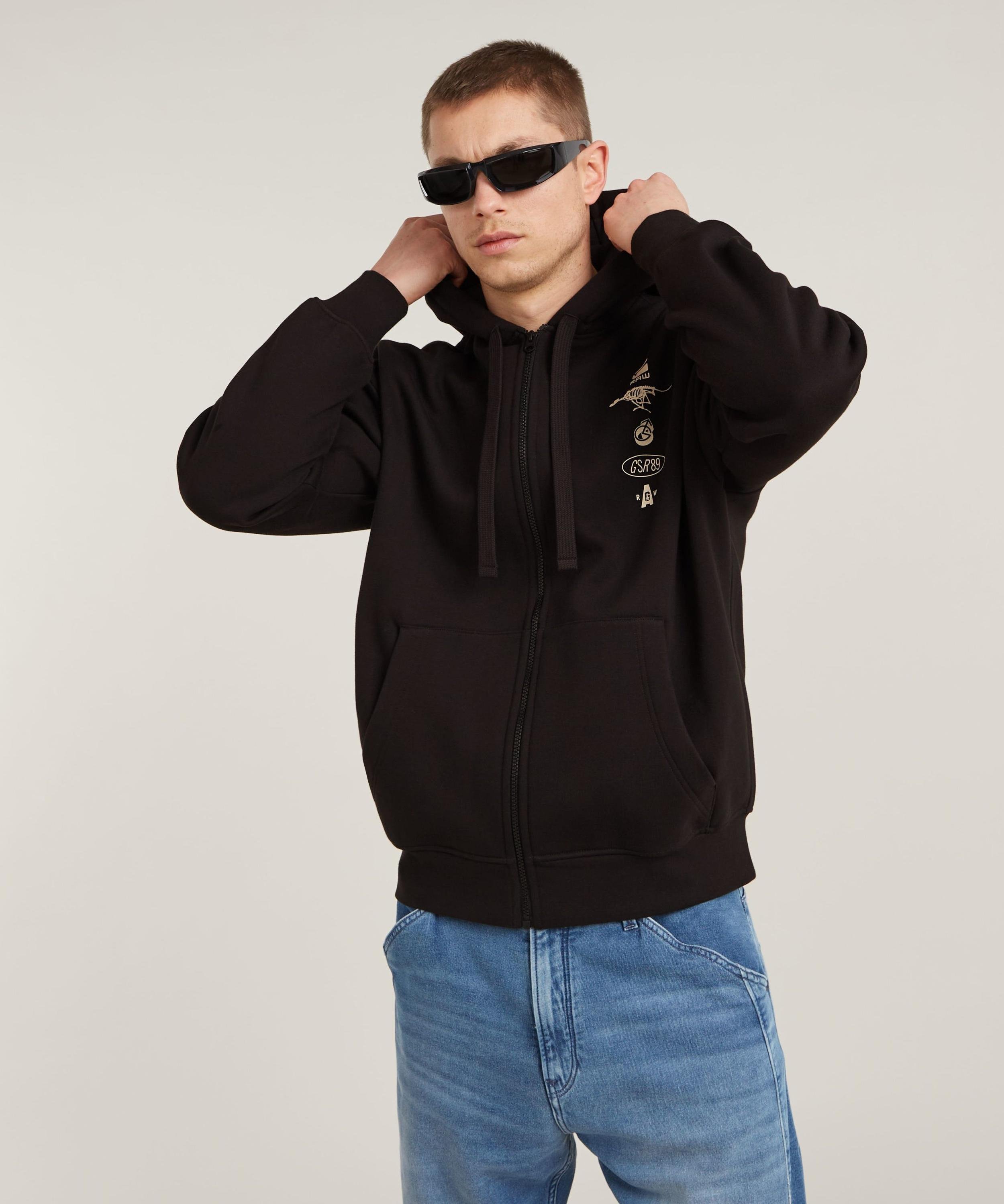 【公式ショップ】POSTER BACK GRAPHIC LOOSE HOODIE JACKET/バックプリントグラフィックオーバーサイズパーカー ジースターロゥ トップス パーカー・フーディー ブラック