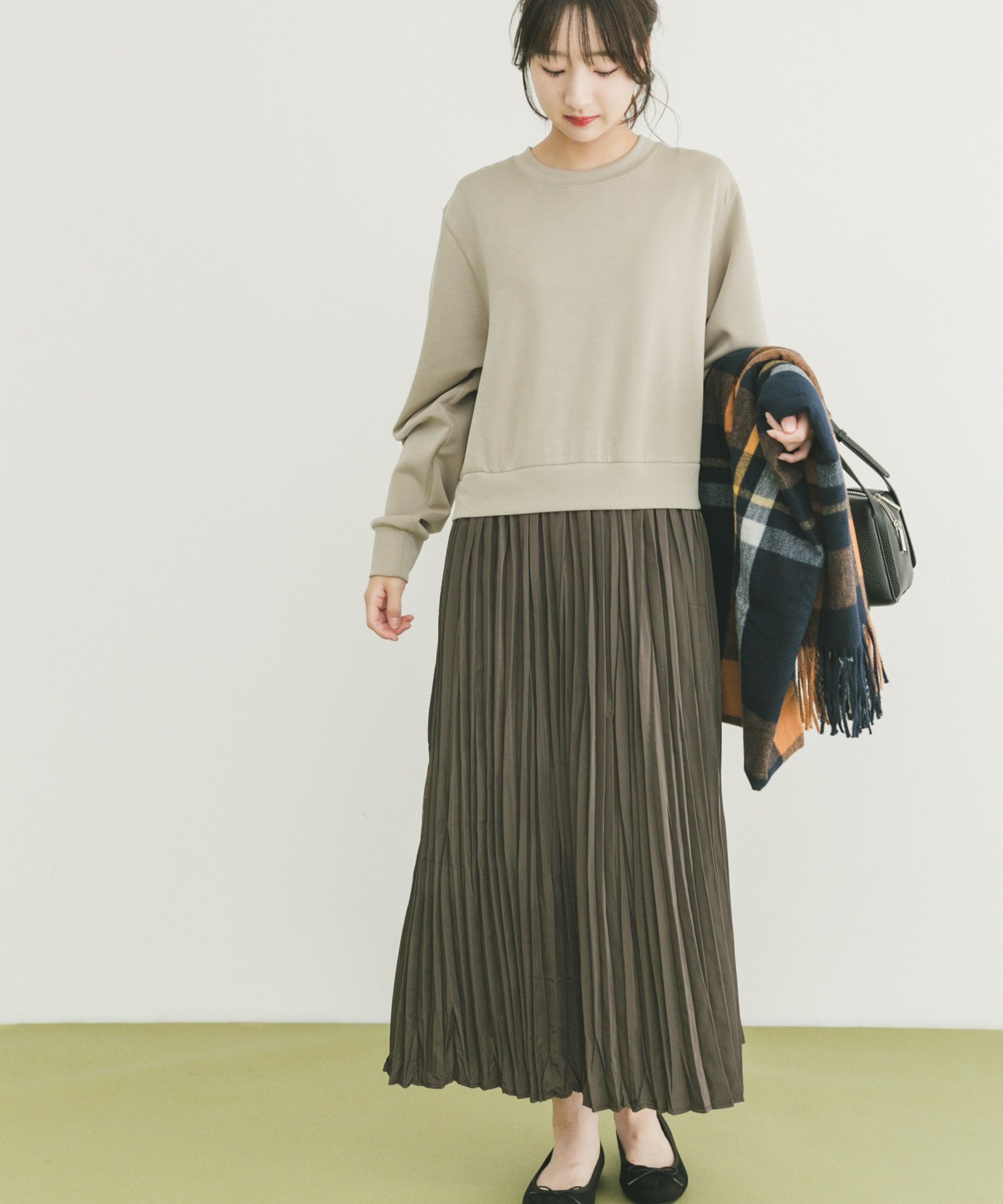 【SALE／60%OFF】URBAN RESEARCH ITEMS プリーツドッキングワンピース アーバンリサーチアイテムズ ワンピース・ドレス ワンピース ブラックのサムネイル