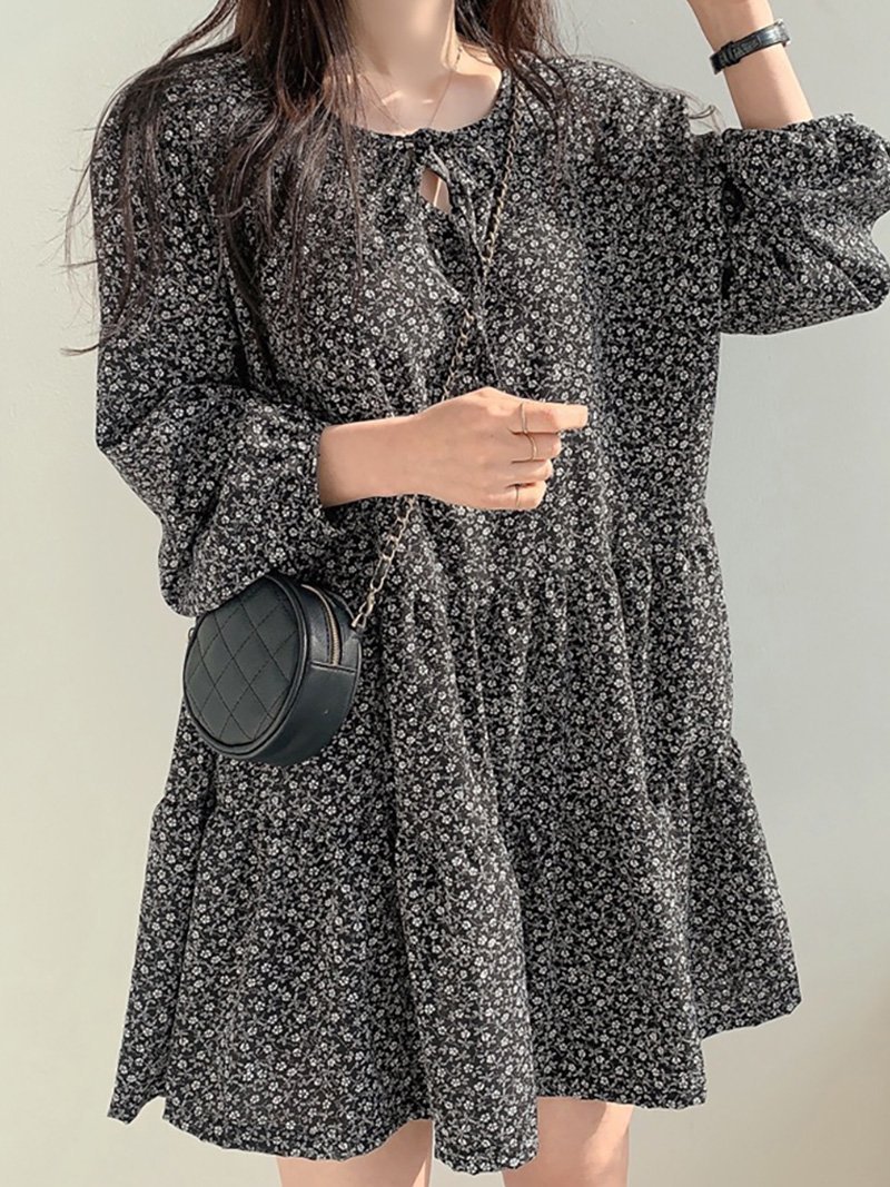 Doux Belle 小花柄ティアードワンピース レディース ワンピース ドゥー・ベル ワンピース・ドレス チュニック ブラック ホワイト【送料無料】