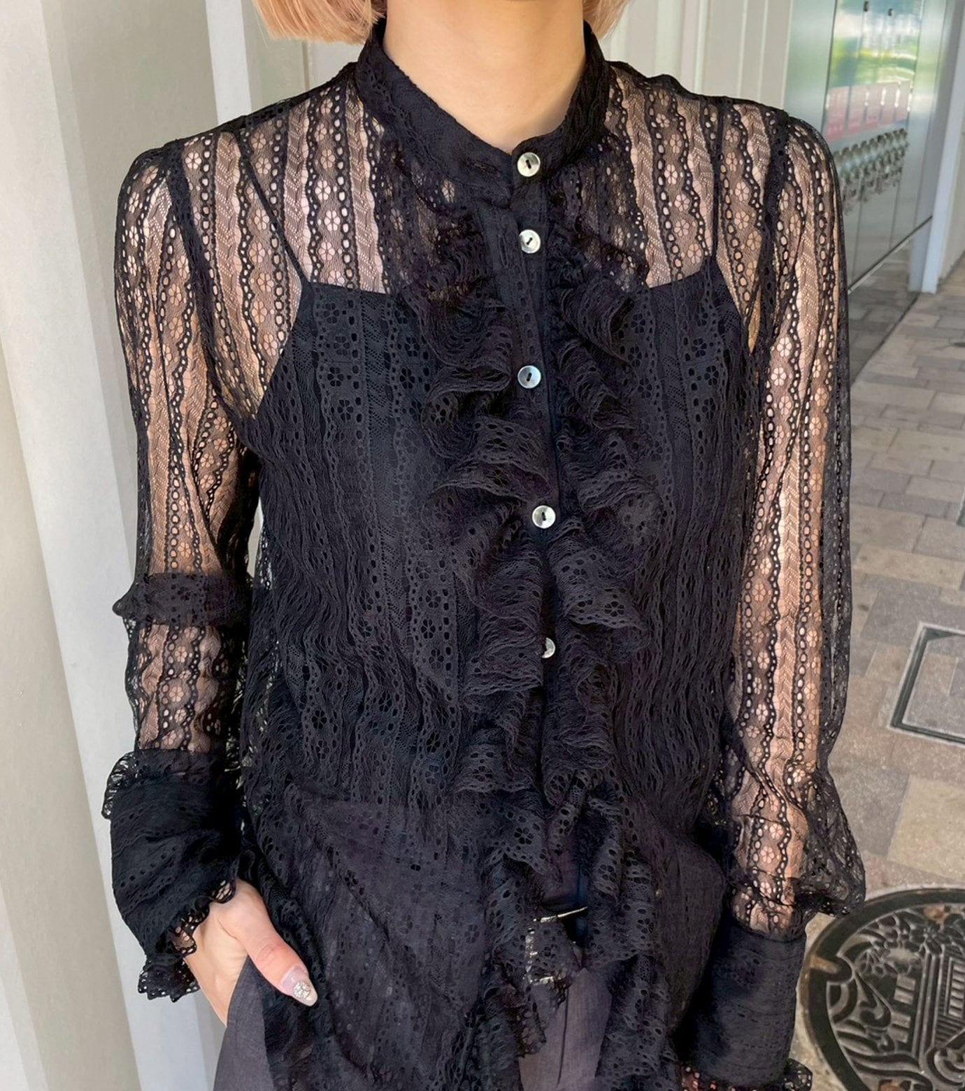 LE CIEL BLEU レースラッフルディテールブラウス / Lace Ruffle Detail Blouse ルシェルブルー トップス シャツ・ブラウス ブラック ホワイト