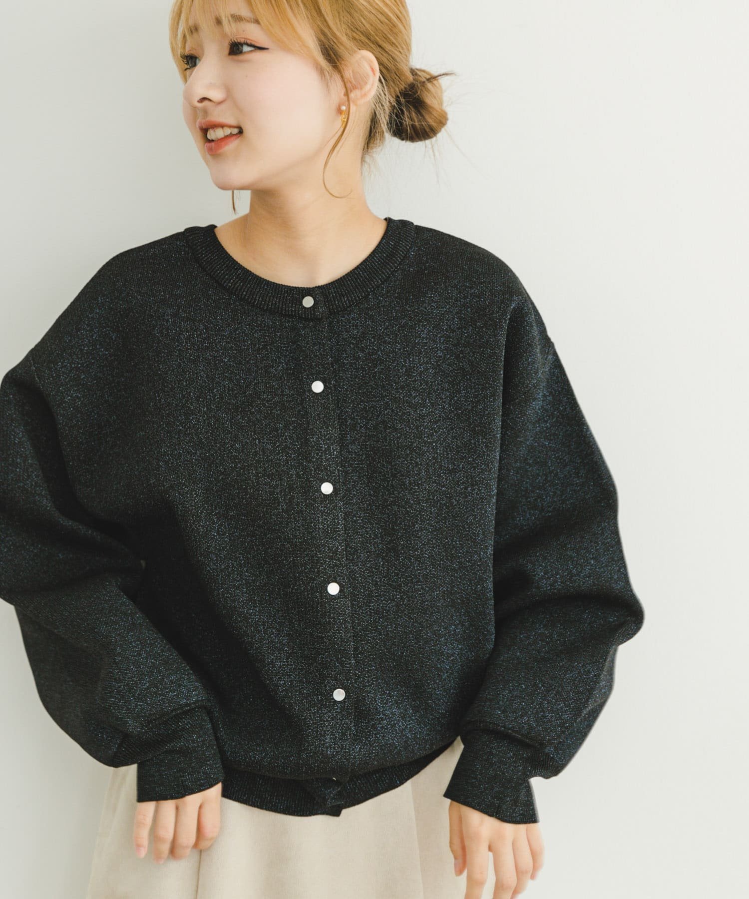 URBAN RESEARCH ITEMS ドットボタンラメニットカーディガン アーバンリサーチアイテムズ トップス カーディガン ブラック ブラウン カーキ【送料無料】のサムネイル