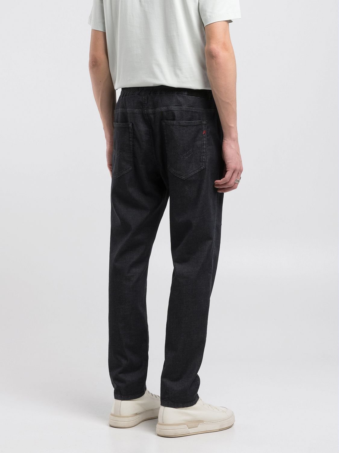 【SALE／10%OFF】REPLAY リラックステーパードLANNY Touch denim リプレイ パンツ ジーンズ・デニムパンツ ブラック【送料無料】