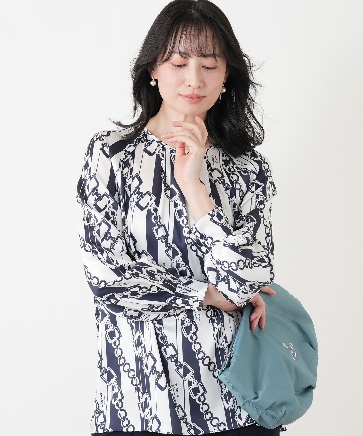 Leilian プリントタックブラウス【ROCHAS Premiere】【RATTI】 レリアン トップス シャツ・ブラウス ネイビー