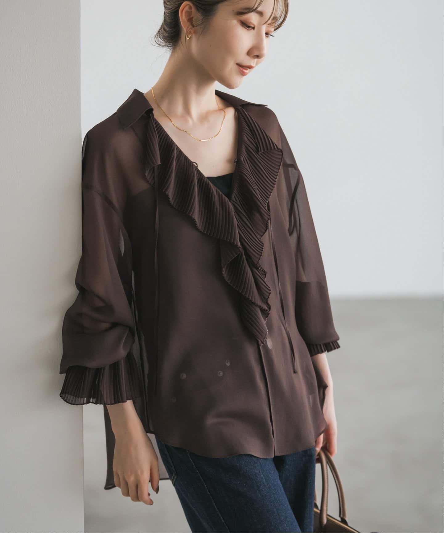 NOBLE プリーツフリルブラウス ノーブル トップス シャツ・ブラウス ベージュ ブラウン【送料無料】のサムネイル