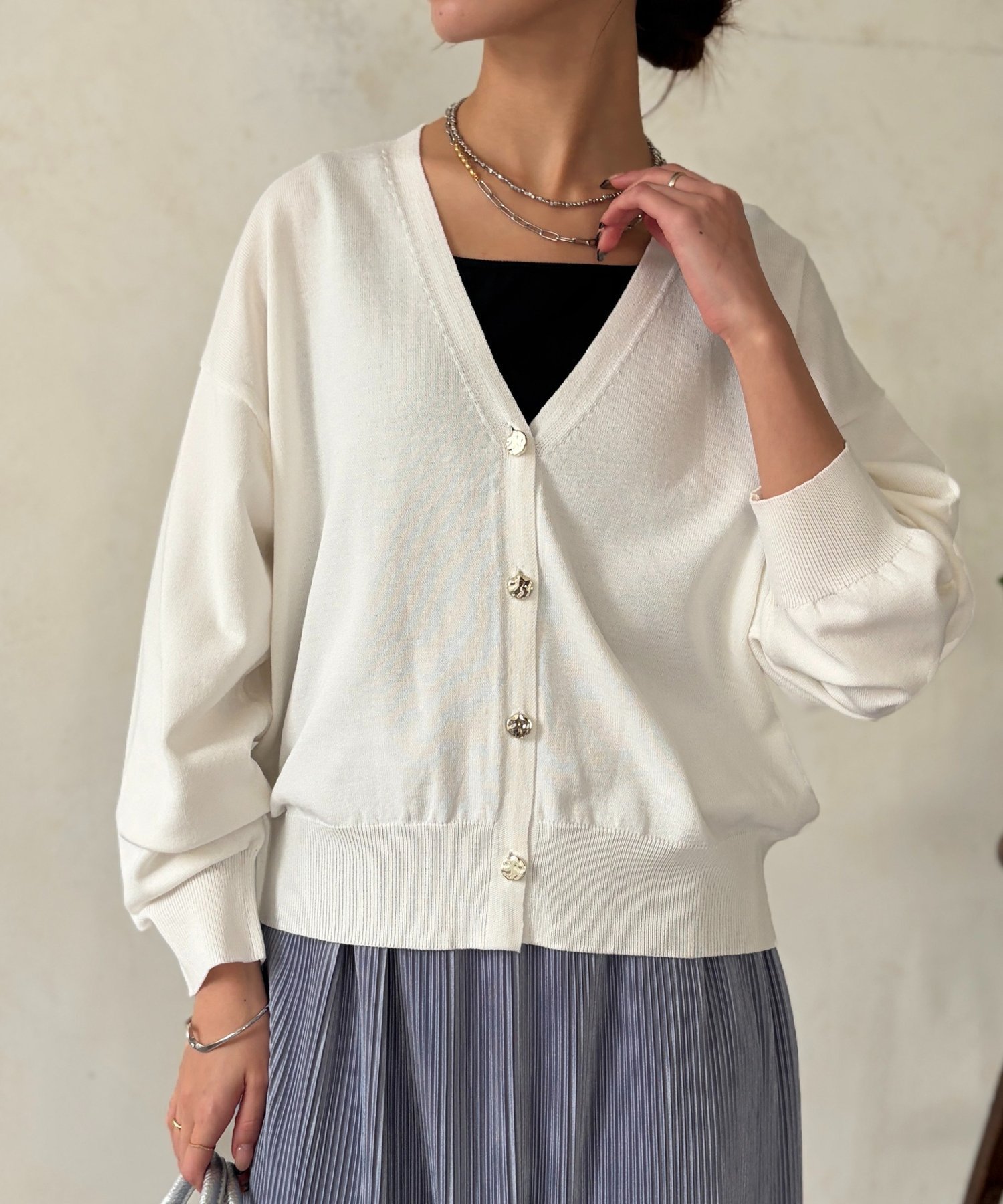 【SALE／33%OFF】Chez toi ニュアンスボタン長袖ニットカーディガン シェトワ トップス カーディガン ブルー ホワイト イエロー ブラック