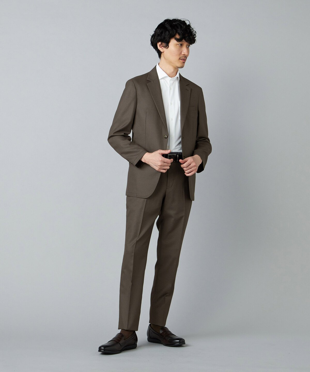 【セットアップ対応】エンボス千鳥 テーパードパンツ コムサメン パンツ スラックス・ドレスパンツ ネイビー ブラウン