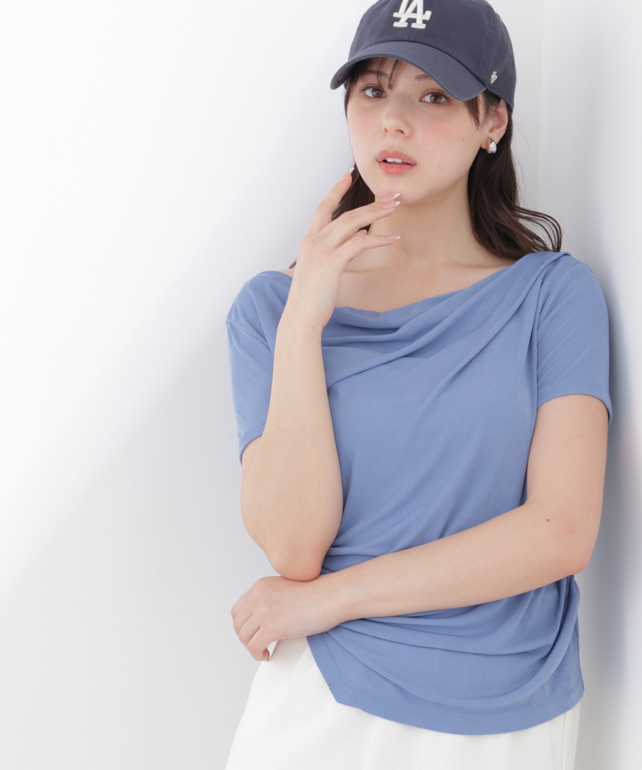 PROPORTION BODY DRESSING ＜a/mie＞アシメドレーププルオーバー プロポーションボディドレッシング トップス カットソー・Tシャツ ブルー ホワイト ブラック