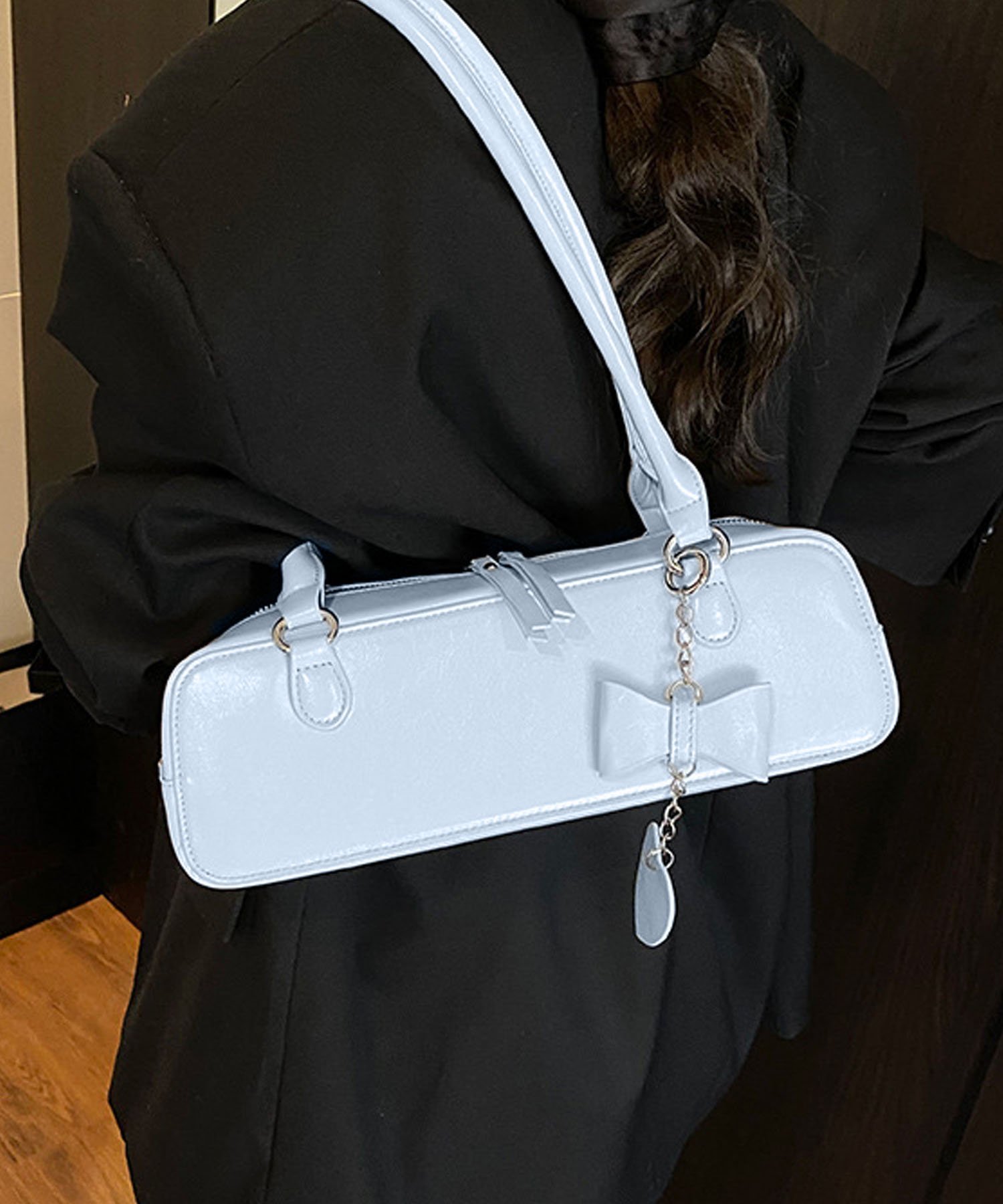 【SALE／20%OFF】HOOK HOOK for girls スリムワンハンドルショルダーバッグ 【ハートチャーム付き】 アイモハ バッグ ショルダーバッグ ブラック ホワイト ブルー ピンク イエロー