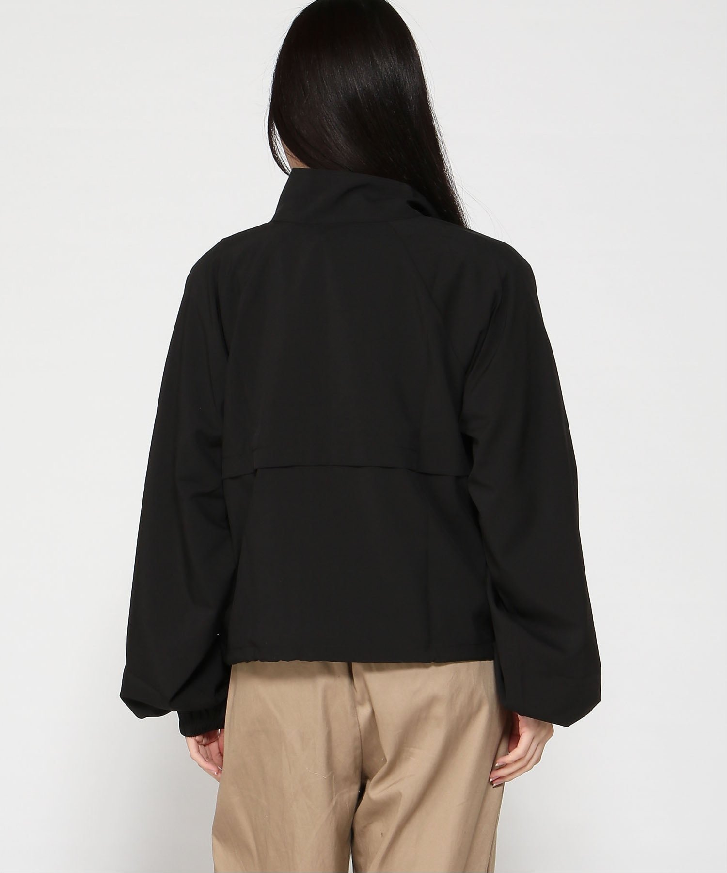 GAP (W)GapFitオーバーサイズ ランアラウンドトラックジャケット ギャップ ジャケット・アウター ブルゾン・ジャンパー ブラック【送料無料】