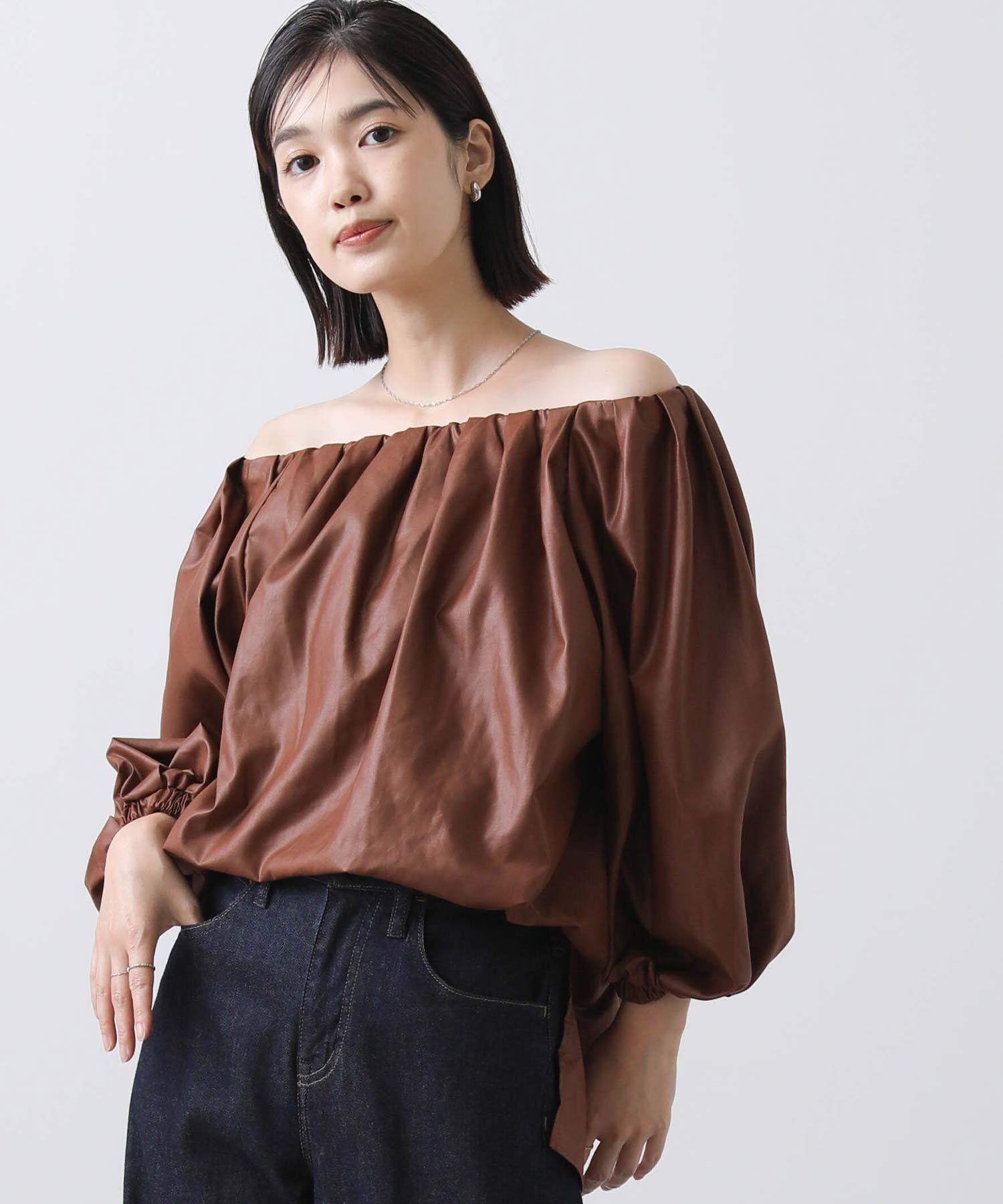 グロッシーギャザーパフブラウス グレディブリリアン トップス カットソー・Tシャツ カーキグリーン ブラウン