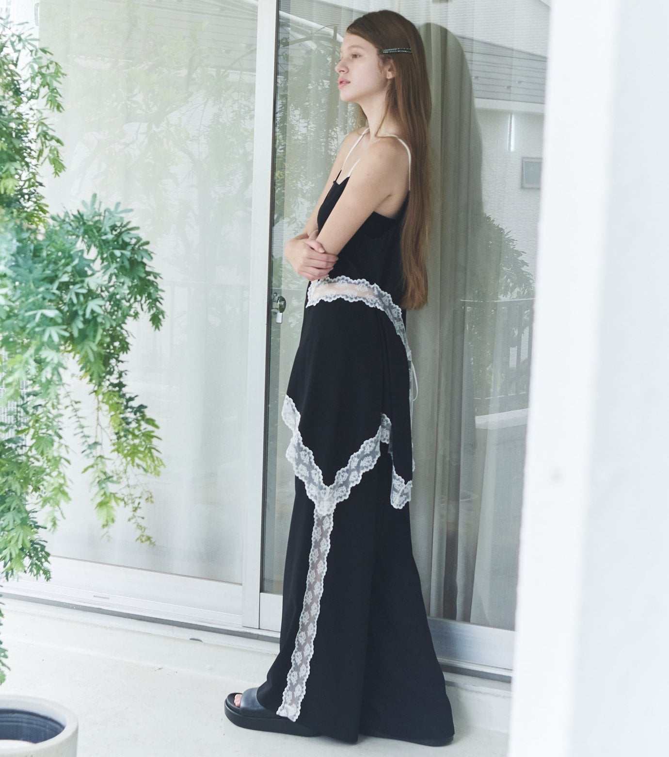 LE CIEL BLEU サイドレーストリムジョガーパンツ / Side Lace-Trim Jogger Pants ルシェルブルー パンツ その他のパンツ イエロー ブラック