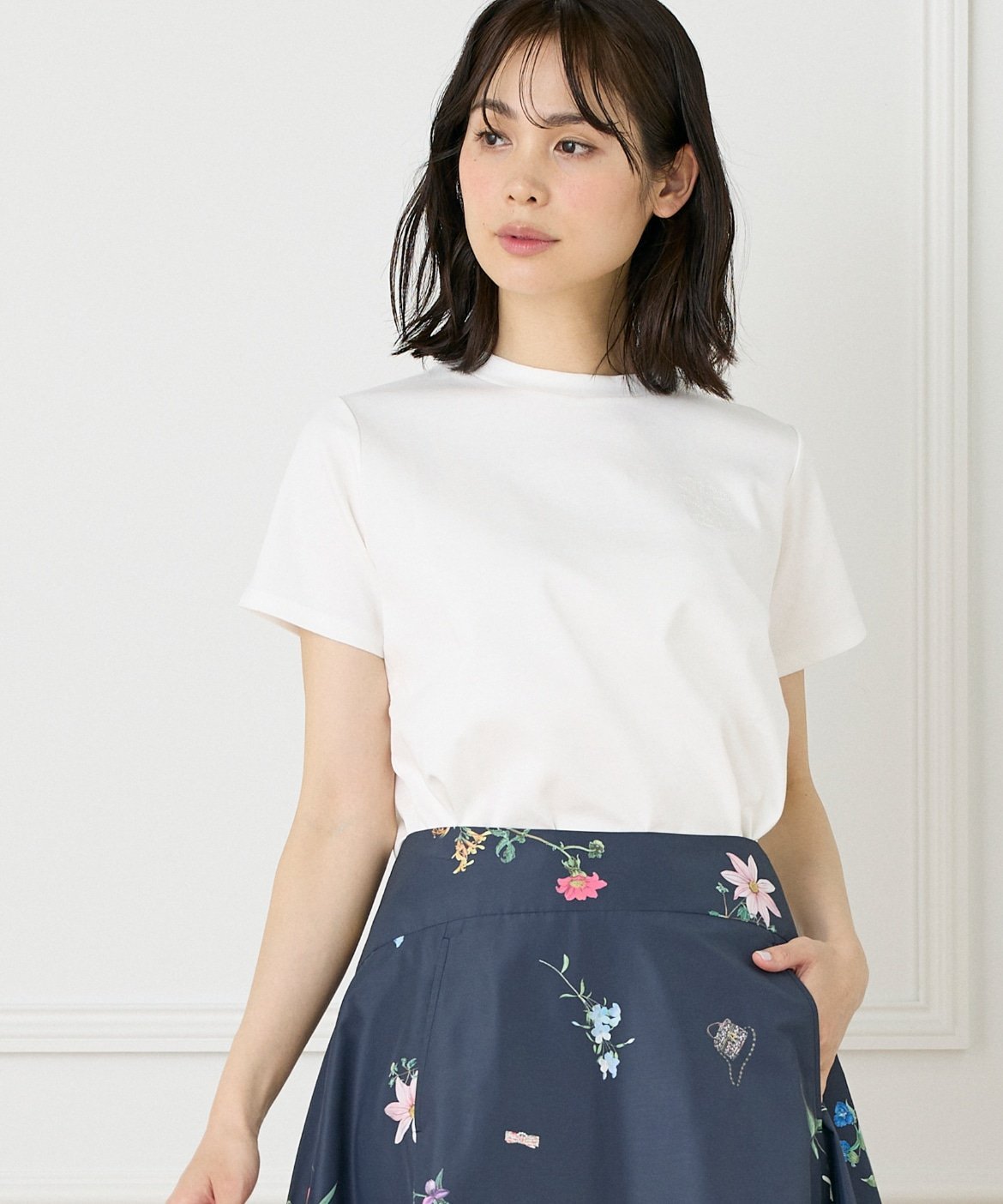 Maglie par ef-de 《大きいサイズ》LOVERコンパクトTシャツ マーリエ ル カセット トップス カットソー・Tシャツ ホワイト ブラック