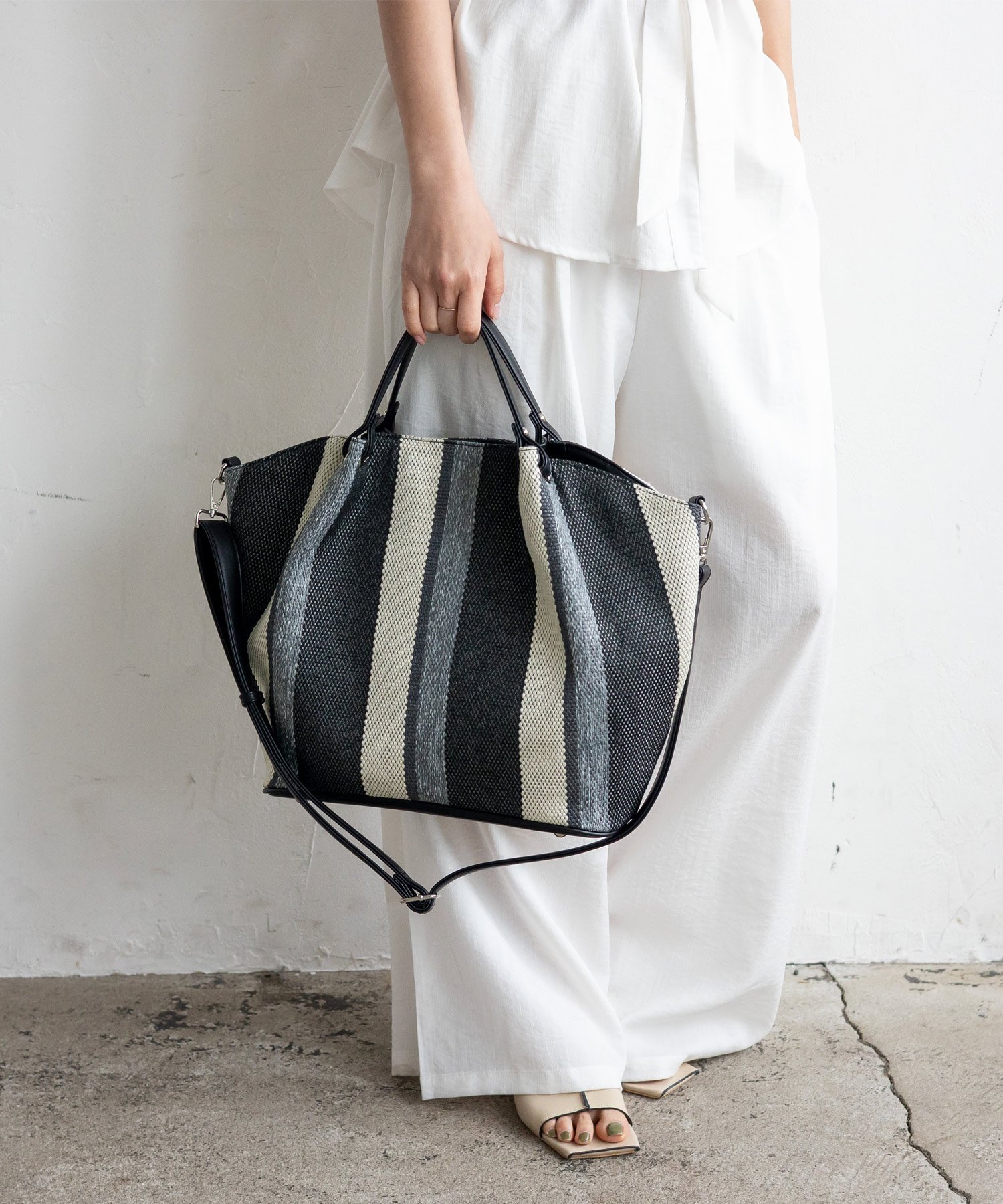 【SALE／40%OFF】aroco 2WAYストライプトートバッグ レディース a4 きれいめ キャンバス 厚手 ヴィータフェリーチェ バッグ トートバッグ ブラック ブルー【送料無料】