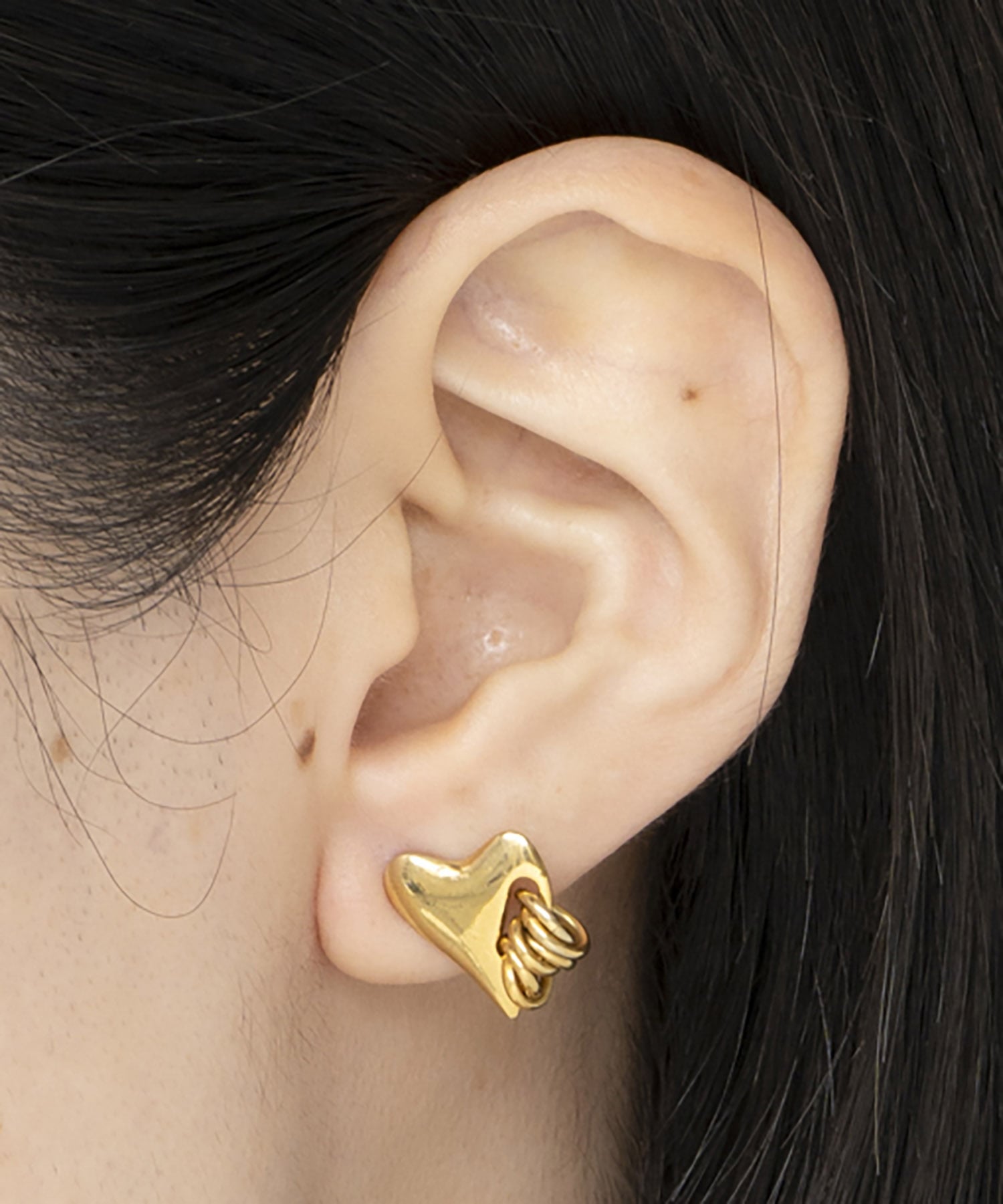 【SALE／10%OFF】LAPUIS [LAPUIS] Coil heart earrings キャセリーニ アクセサリー・腕時計 イヤリング・イヤーカフ ゴールド【送料無料】