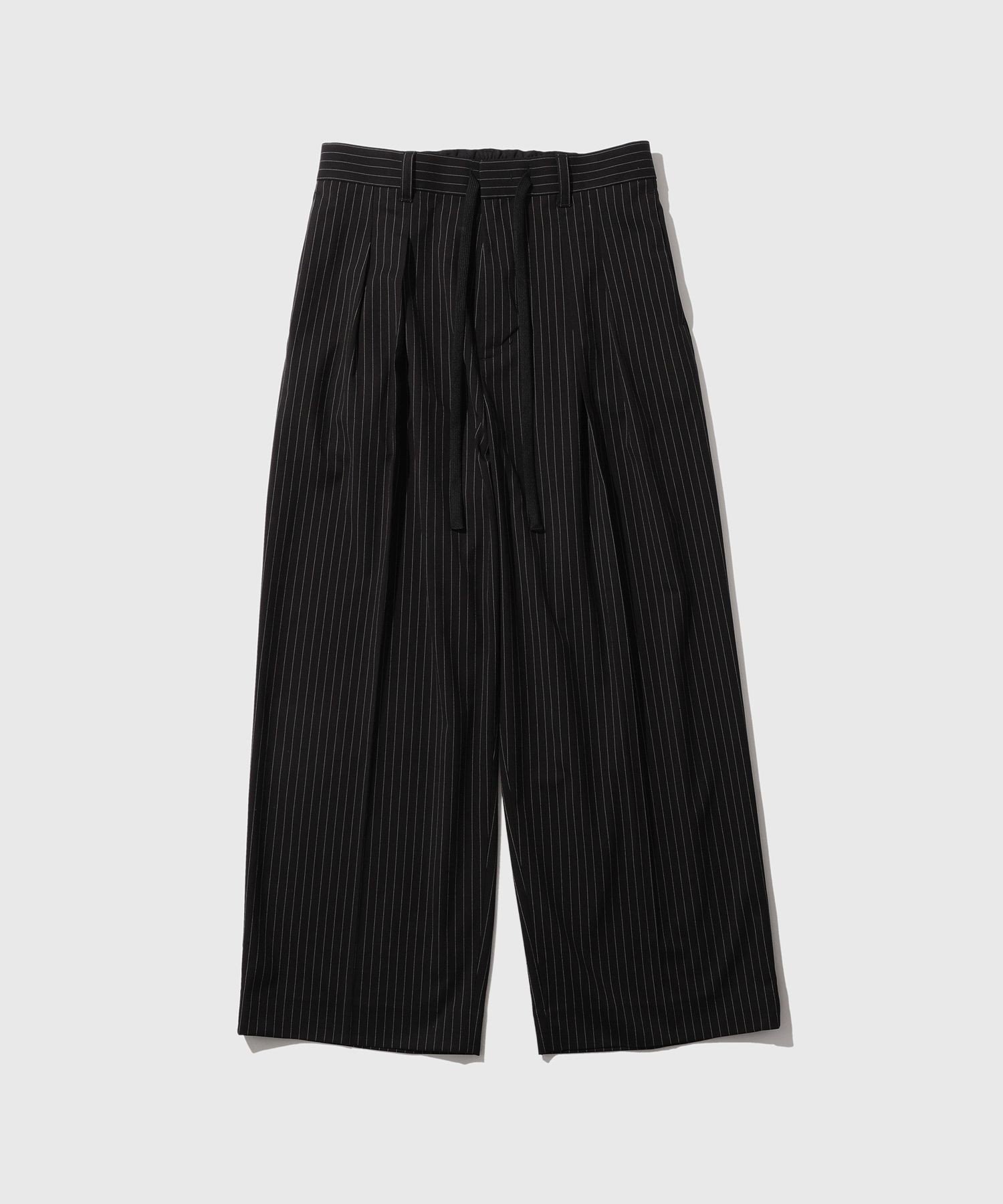 【SALE／15%OFF】ADAM ET ROPE' HOMME 【WEB限定】2タック ワイドストレート ストライプ ドカンスラックス / ドカンパンツ / バギーパンツ / 定番 / ユニセックス アダムエロペ パンツ その他のパンツ ブラック グレー【送料無料】