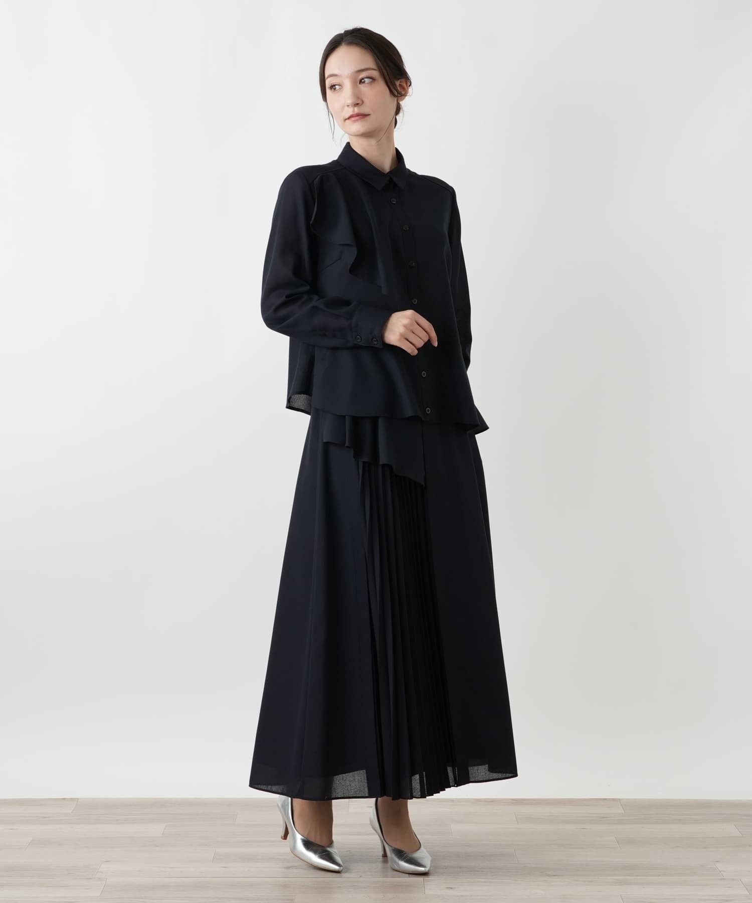 Leilian ラッフルティアードヘムブラウス レリアン トップス シャツ・ブラウス ネイビー