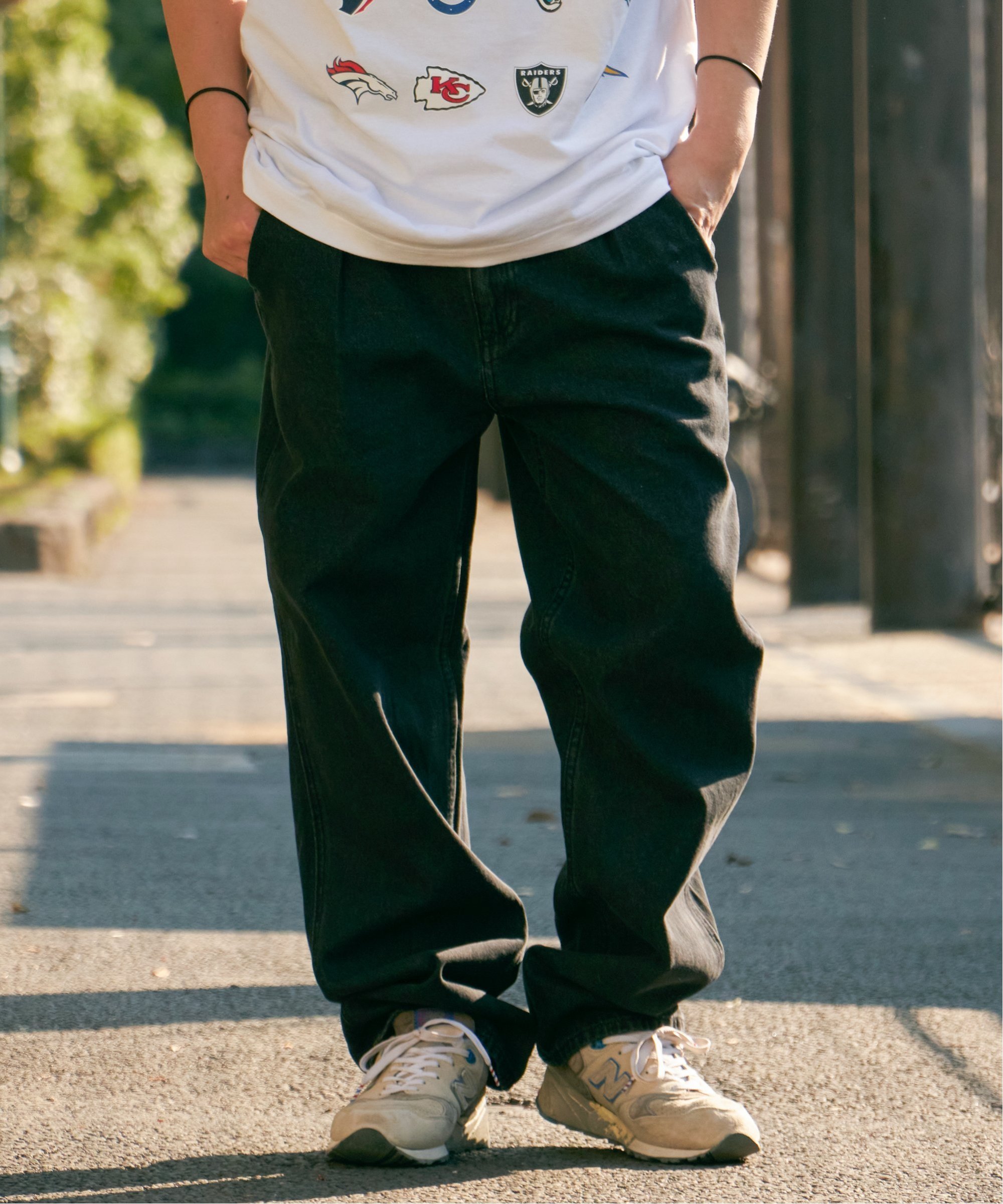 VENCE share style MENs ワンタックルーズデニムパンツ ヴァンス エクスチェンジ パンツ ジーンズ・デニムパンツ ブラック グレー ブルー