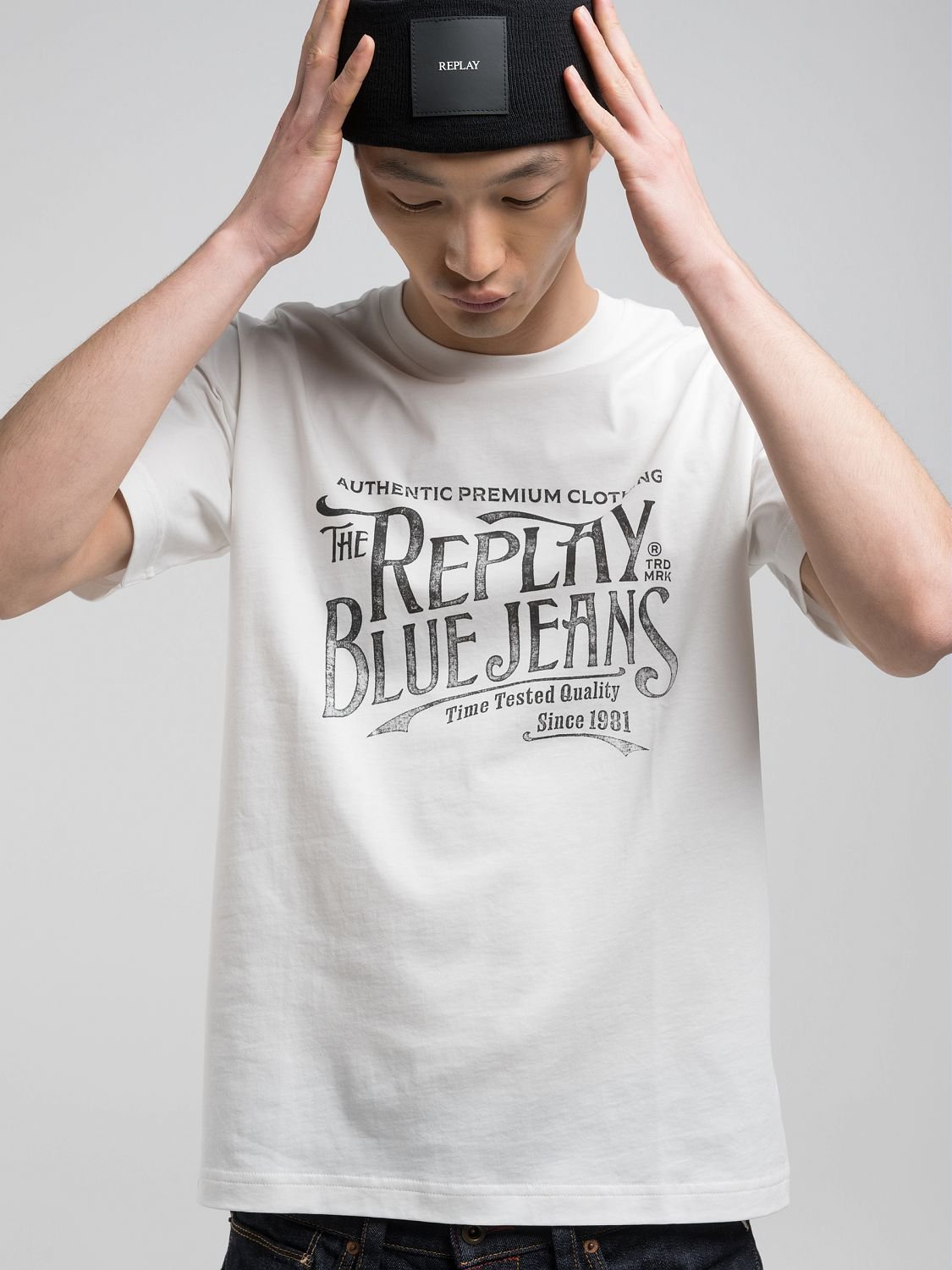 【SALE／10%OFF】REPLAY コットンジャ-ジープリントTシャツ リプレイ トップス カットソー・Tシャツ ブラック ホワイト【送料無料】