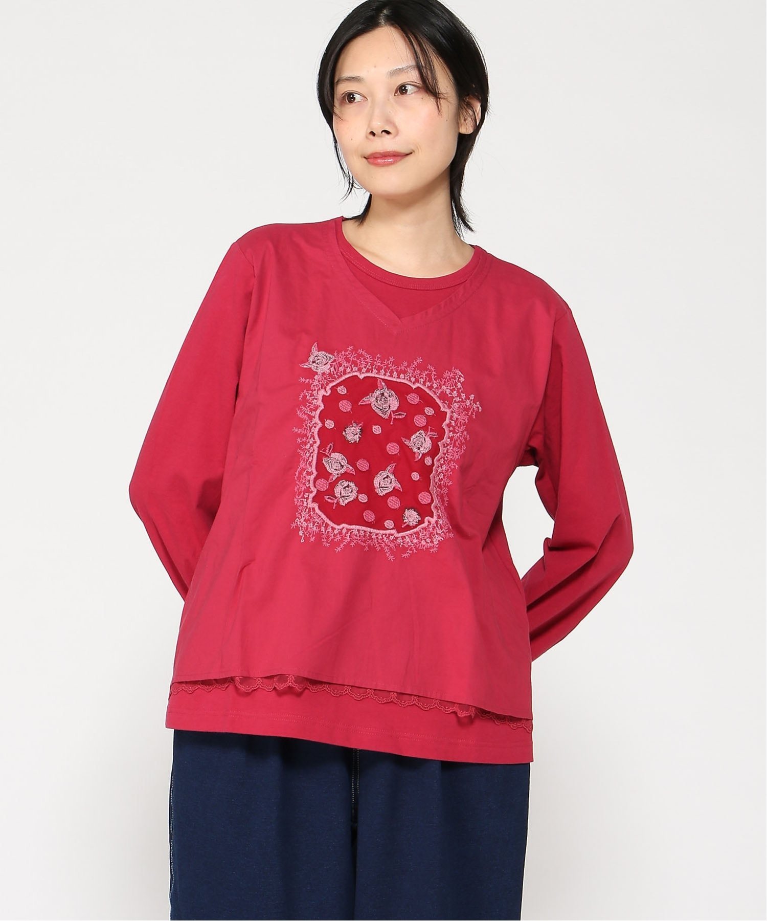 SUPER HAKKA 60ローンウィンドウローズ刺繍+天竺カットソー スーパーハッカ トップス カットソー・Tシャツ ネイビー ホワイト レッド