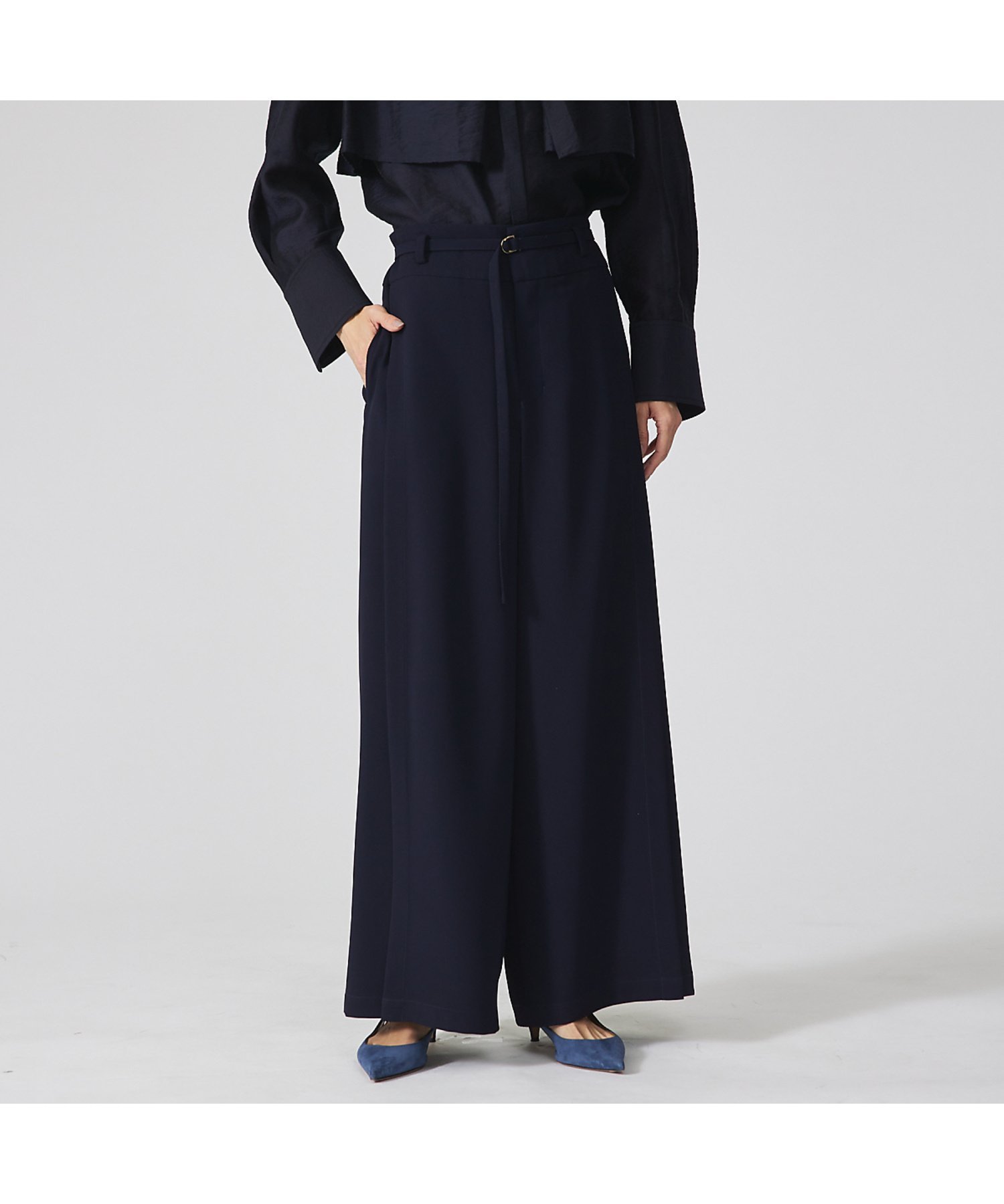 qualite ベルテッドワイドフレアパンツ カリテ パンツ その他のパンツ ネイビー ベージュ