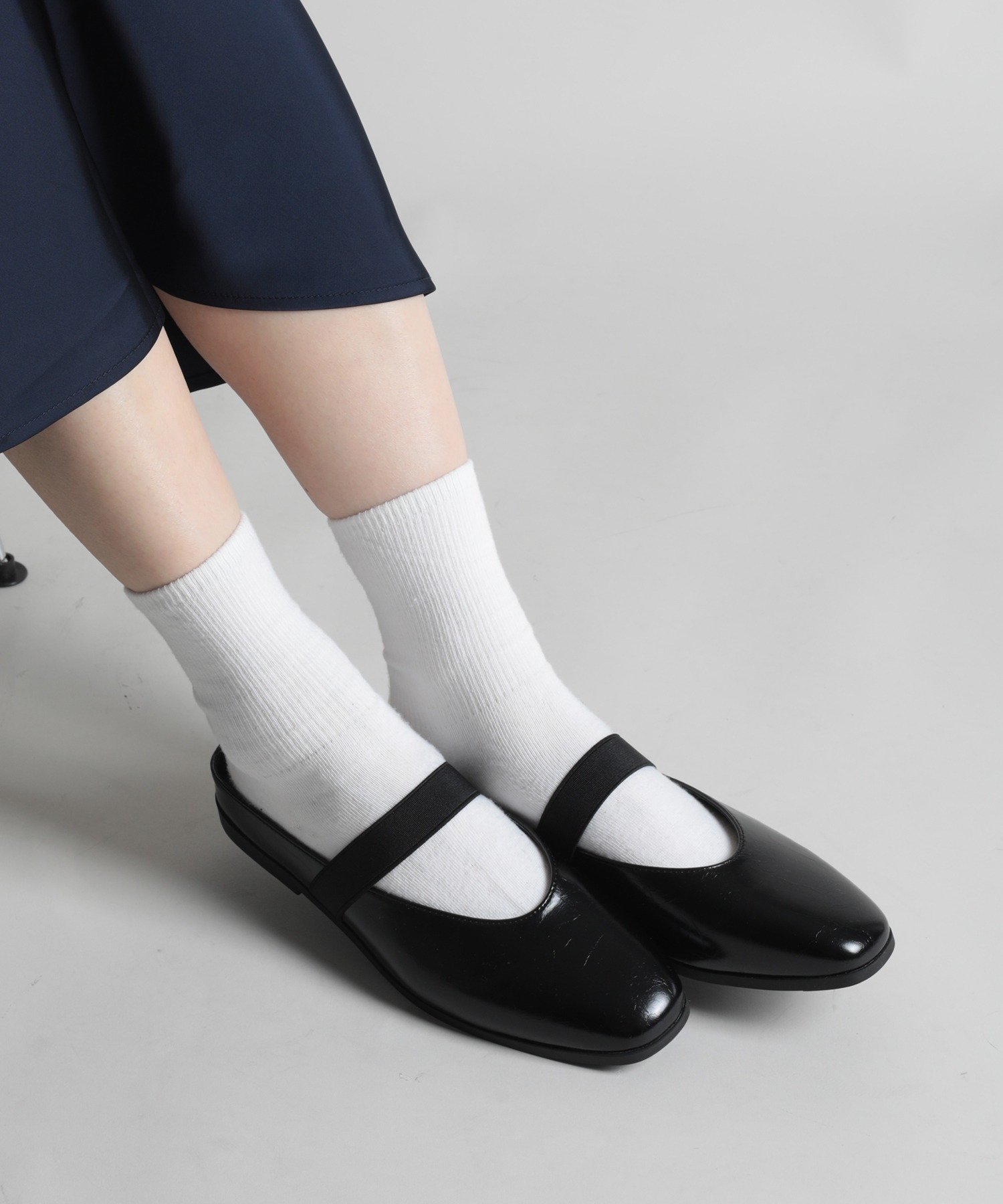【shoes365】ゴムバンド付きスリッパー風パンプス アイモハ シューズ・靴 パンプス ブラック ホワイト