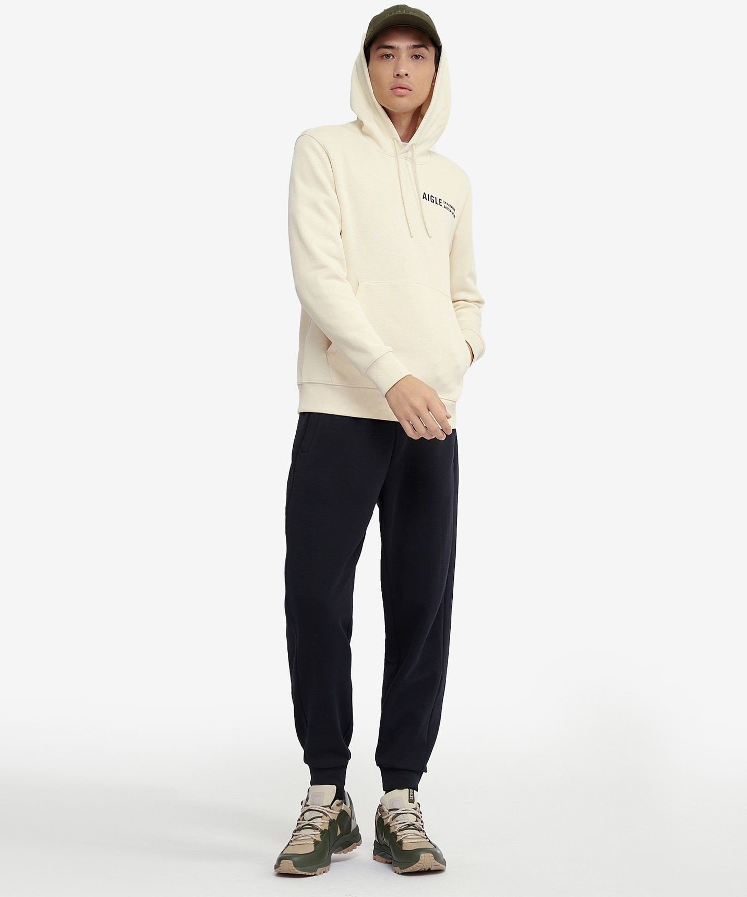 【SALE／30%OFF】AIGLE UVカット スウェットパンツ / ジョガーパンツ エーグル パンツ ジャージ・スウェットパンツ ベージュ ブラック【送料無料】