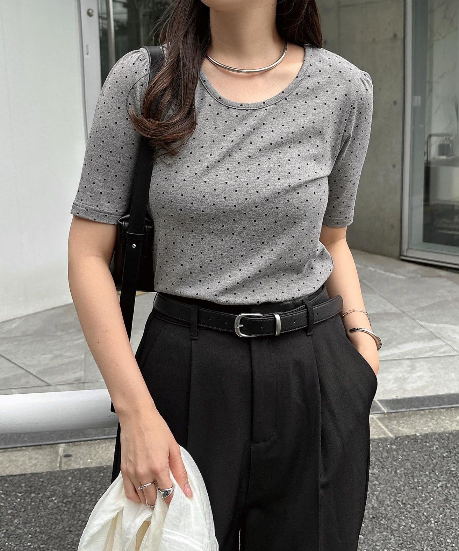 ドット柄 パフスリーブ 半袖 トップス アンドミー トップス カットソー・Tシャツ グレー ホワイト