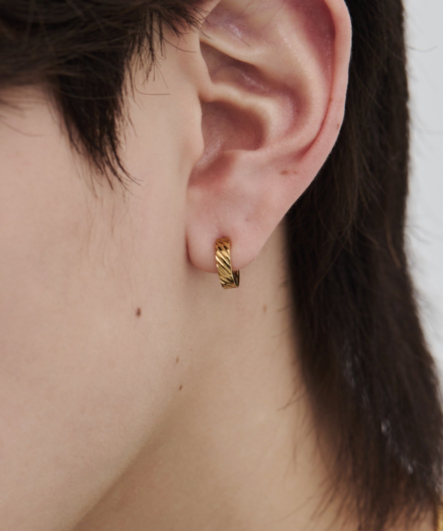 【SALE／20%OFF】WYZ 【 金属アレルギー対応 】ツイストデザイン フープピアス (両耳用)直径10mm シーテ アクセサリー・腕時計 ピアス ゴールド シルバー