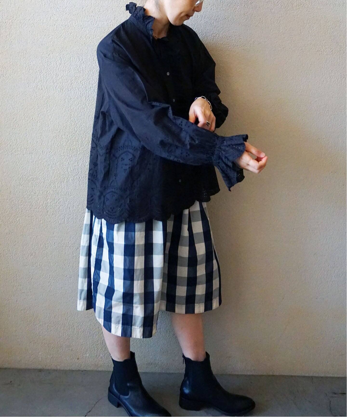 journal standard luxe カットワークレース フリルブラウス ジャーナルスタンダード ラックス トップス シャツ・ブラウス ホワイト ブラック