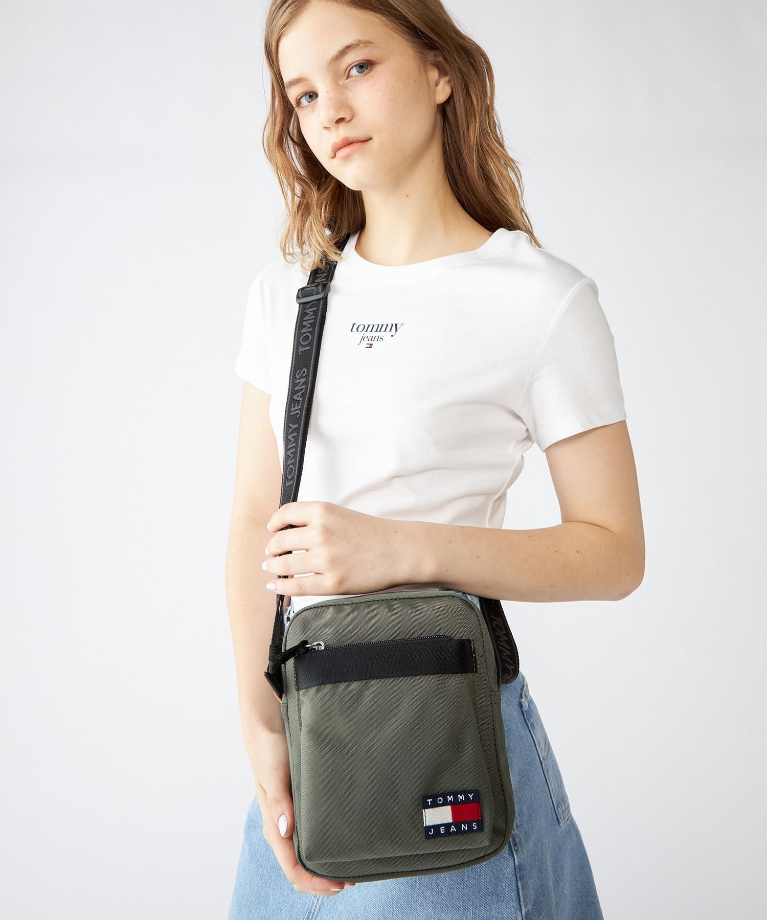 TOMMY JEANS (M)TOMMY HILFIGER(トミーヒルフィガー) デイリーリポーターバッグ トミーヒルフィガー バッグ ショルダーバッグ グリーン ネイビー【送料無料】