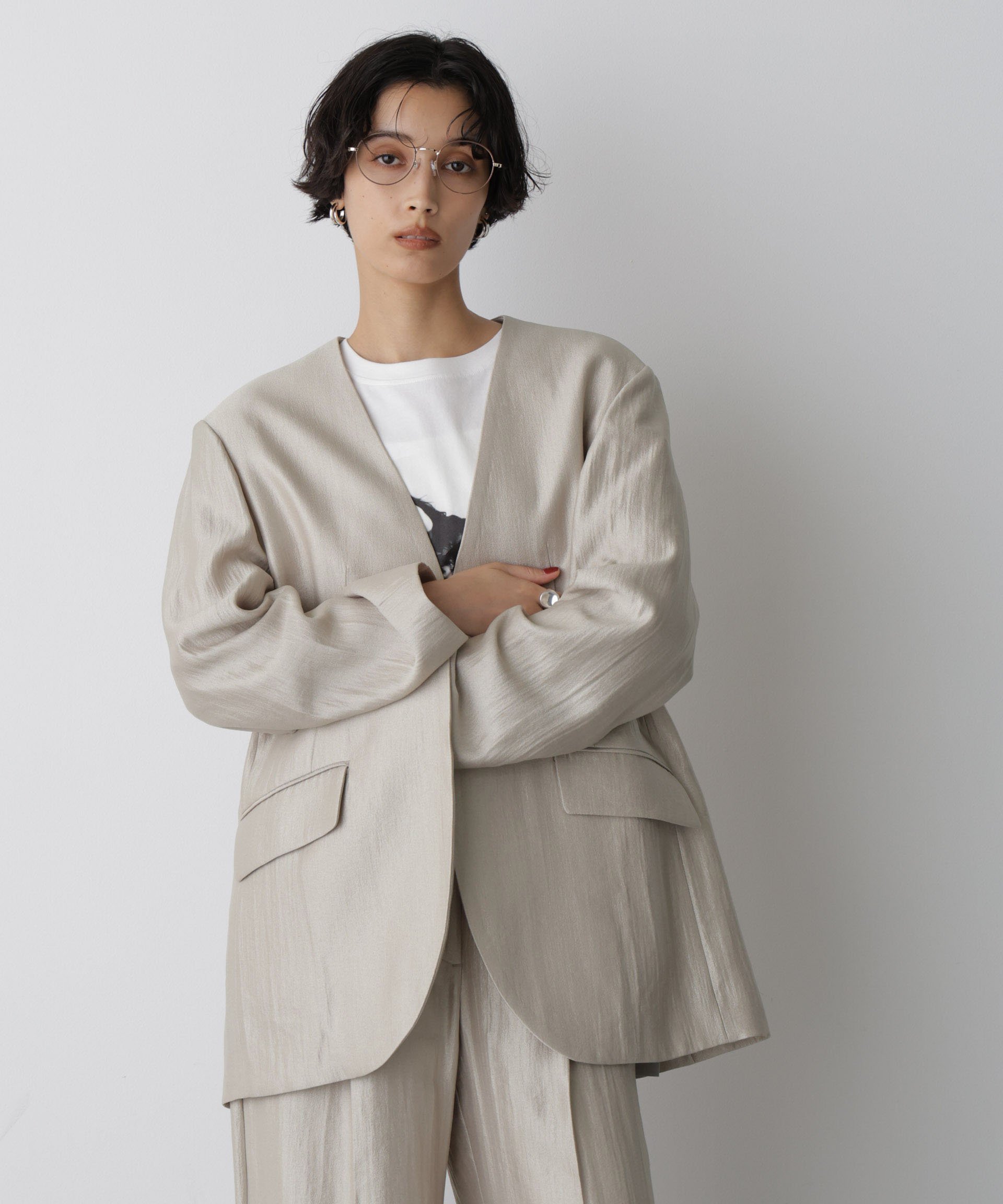 【SALE／30%OFF】NANO universe 「STEVELOUR」サテンノーカラージャケット(セットアップ可) ナノユニバース ジャケット・アウター その他のジャケット・アウター グレー ブラック【送料無料】 stylife-15250731 Rakuten Fashion サンプル画像3