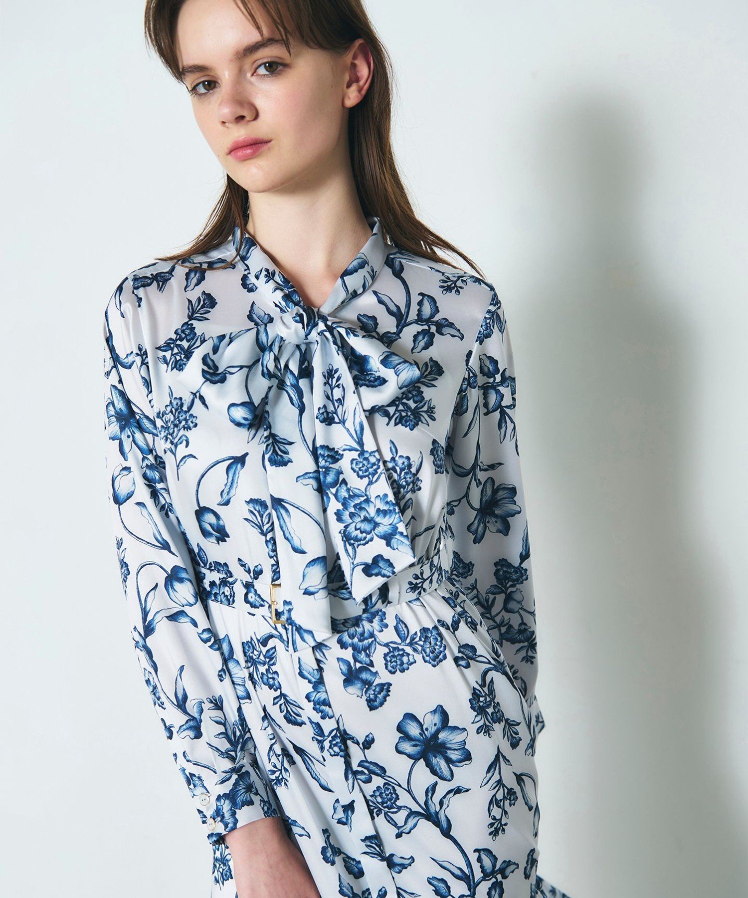 GRACE CONTINENTAL オリエンタルフラワープリントワンピース グレースコンチネンタル ワンピース・ドレス ワンピース ブルー ホワイト【送料無料】のサムネイル