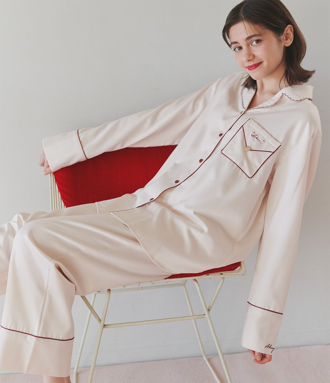 PEACH JOHN 【長いシーズン活用できるひやっと感のない着心地】肌側起毛サテンシャツパジャマ ピーチ・ジョン インナー・ルームウェア その他のインナー・ルームウェア ホワイト ブラウン【送料無料】のサムネイル