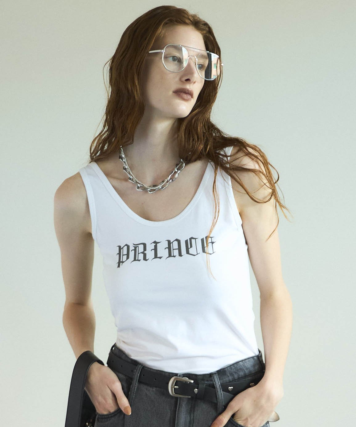 MAISON SPECIAL PRINCE Logo Tank Top メゾンスペシャル トップス ノースリーブ・タンクトップ ブラック イエロー ホワイト